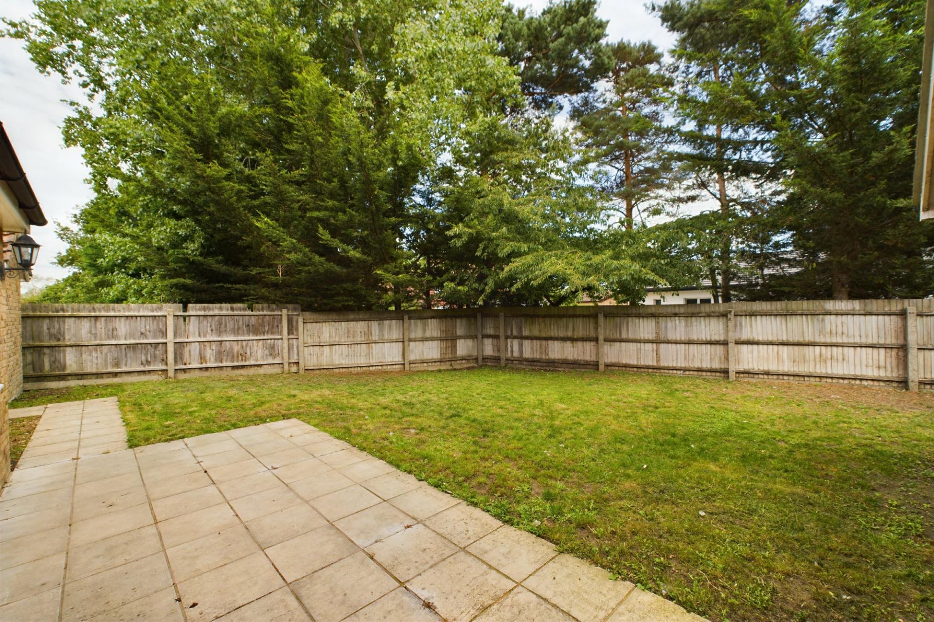 Detached House for sale with 5 bedrooms, Scots Pine Court, Red Lodge