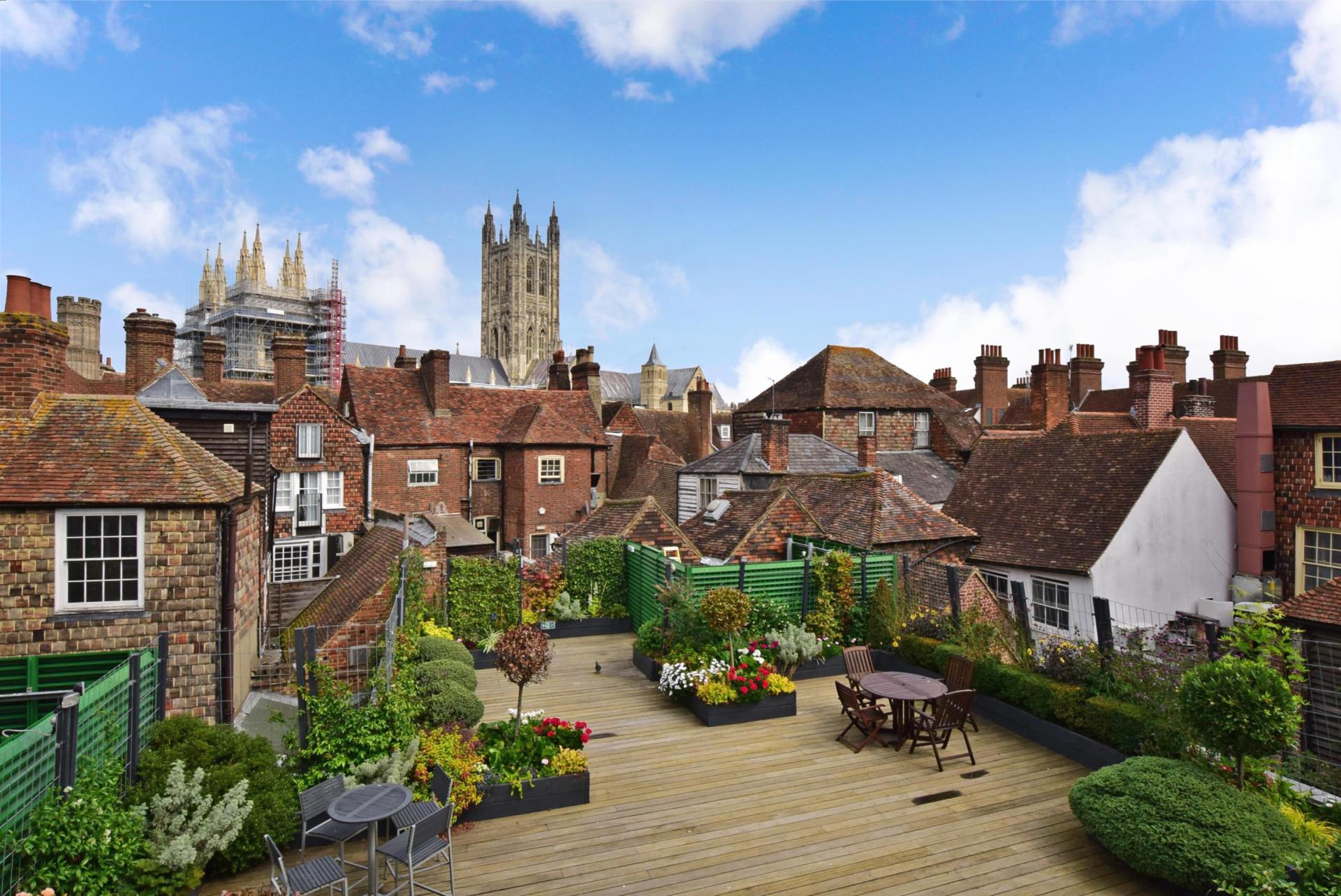 2 bedroom Flat for sale in Canterbury