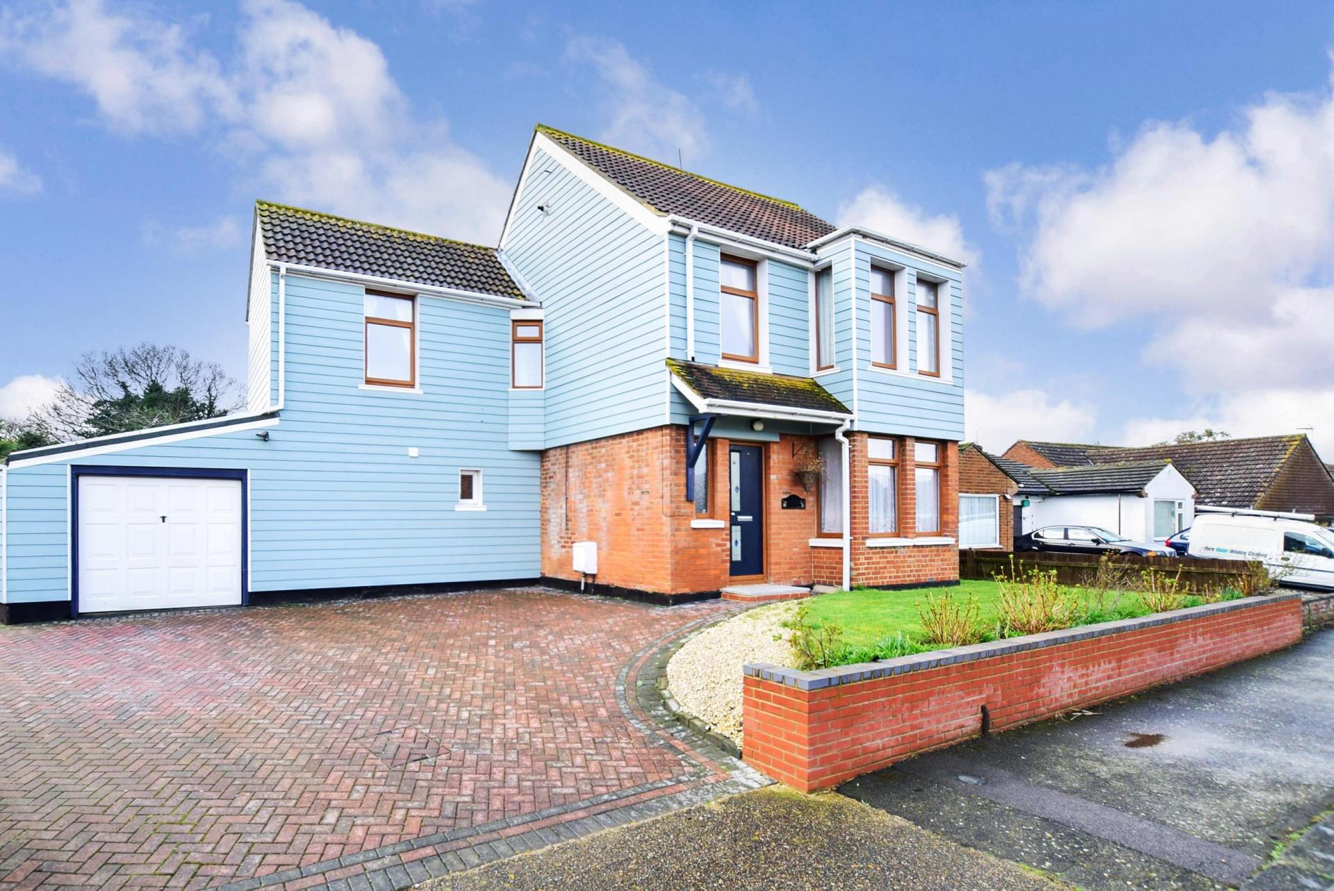 4 bedroom Detached House for sale in Herne Bay