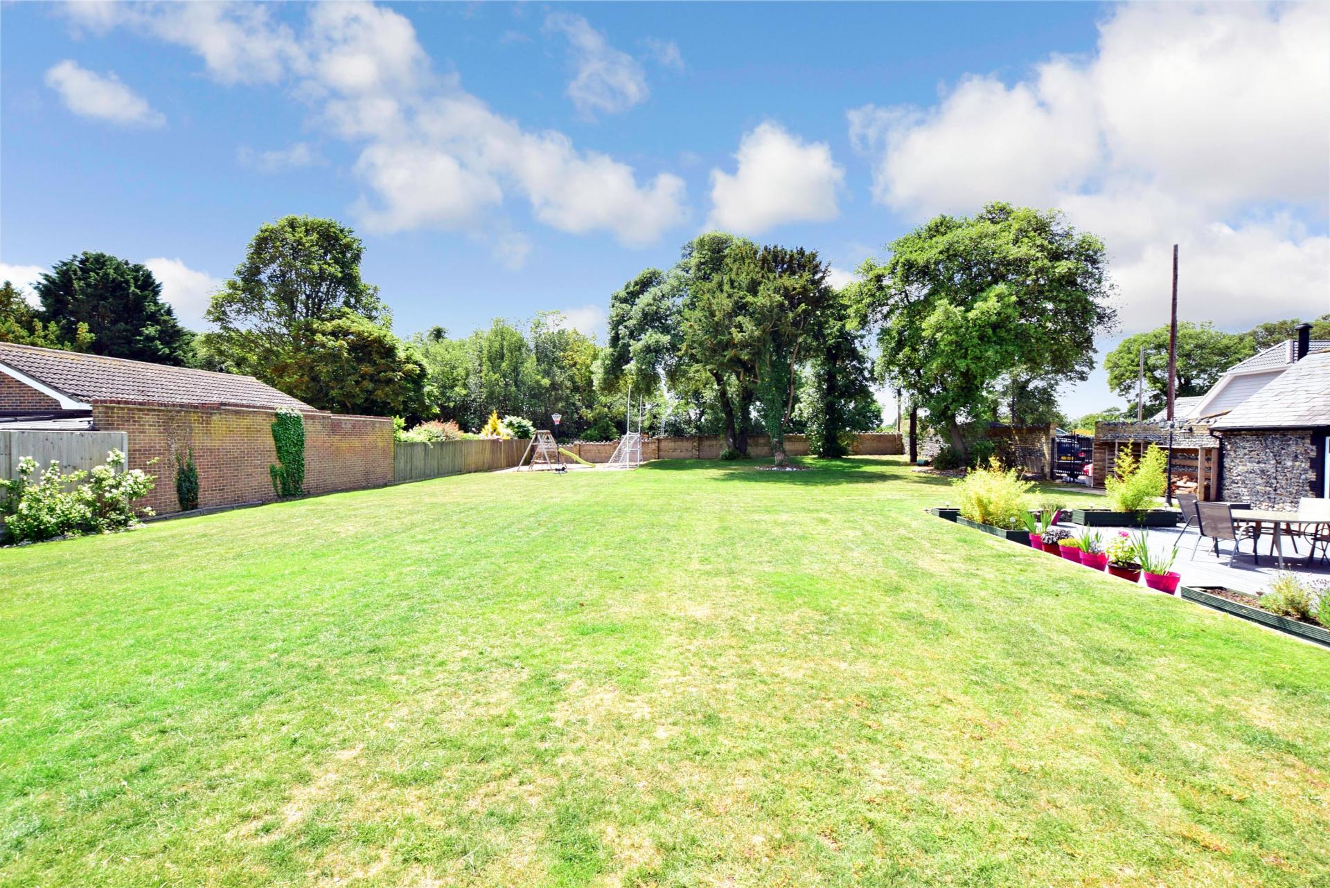 4 bedroom Detached House for sale in Broadstairs