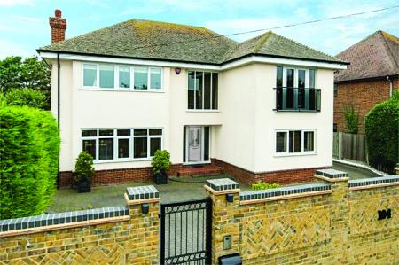 4 bedroom Detached House for sale in Broadstairs