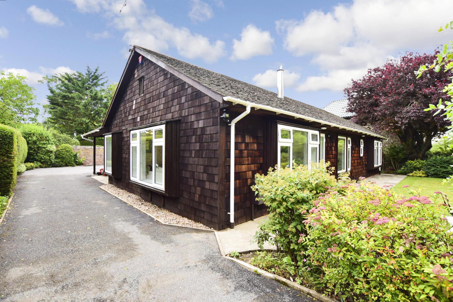 3 bedroom Detached Bungalow for sale in Broadstairs