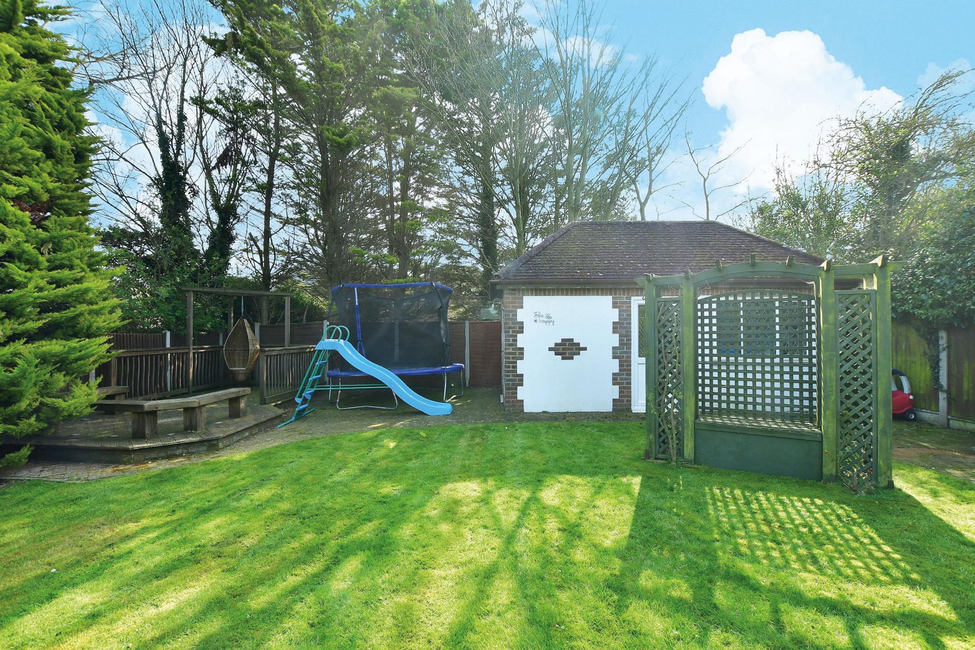 Detached House for sale with 5 bedrooms, Kingsgate Avenue, Broadstairs