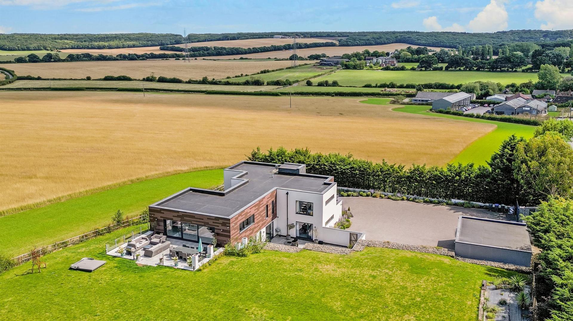 Detached House for sale with 5 bedrooms, Clapham Hill, Whitstable