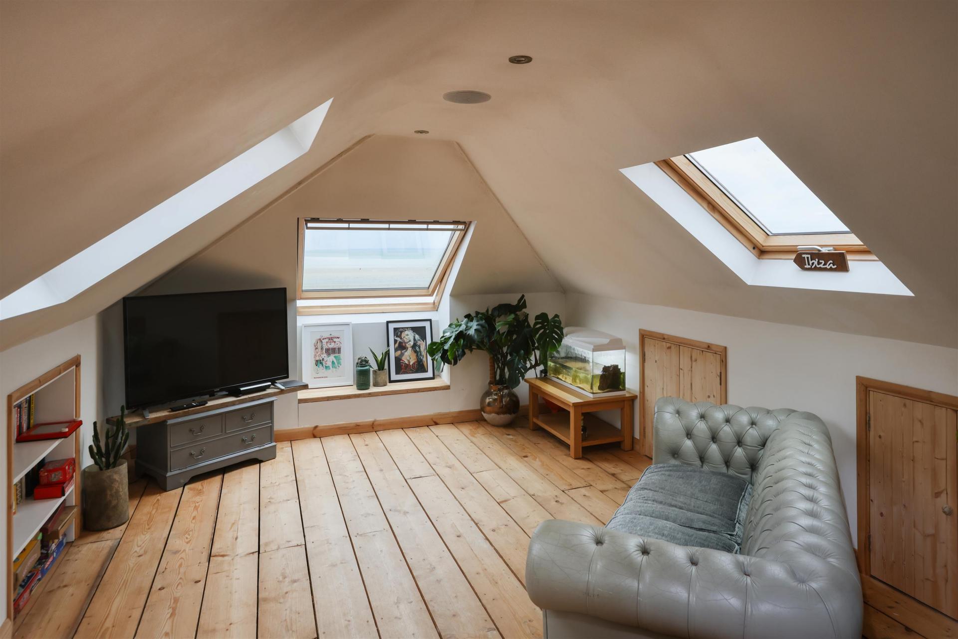 My account Detached House for sale with 4 bedrooms, Hampton Pier