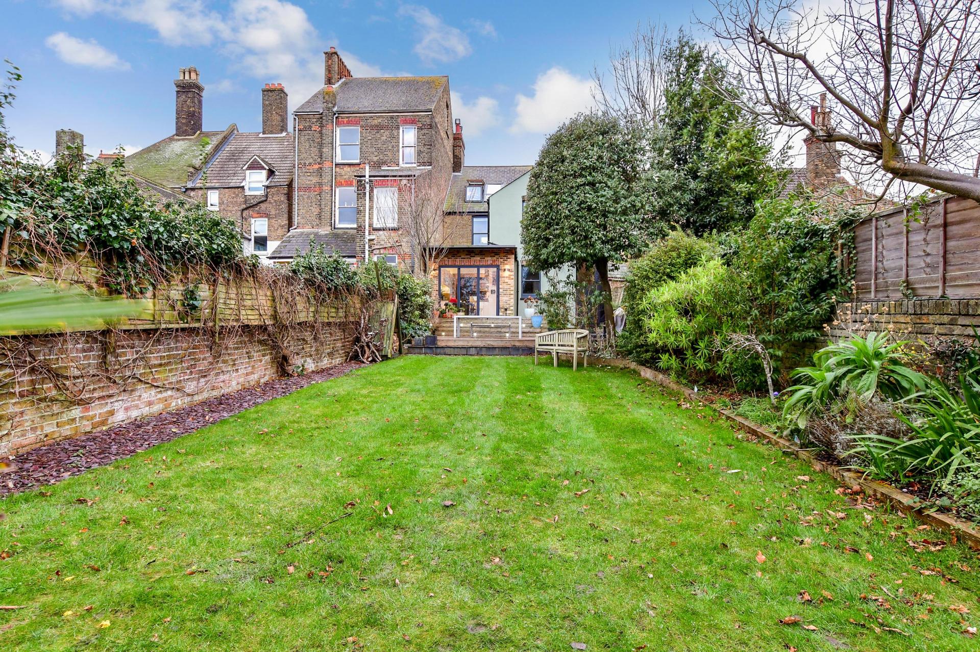 SemiDetached House for sale with 5 bedrooms, Ellington Road, Ramsgate