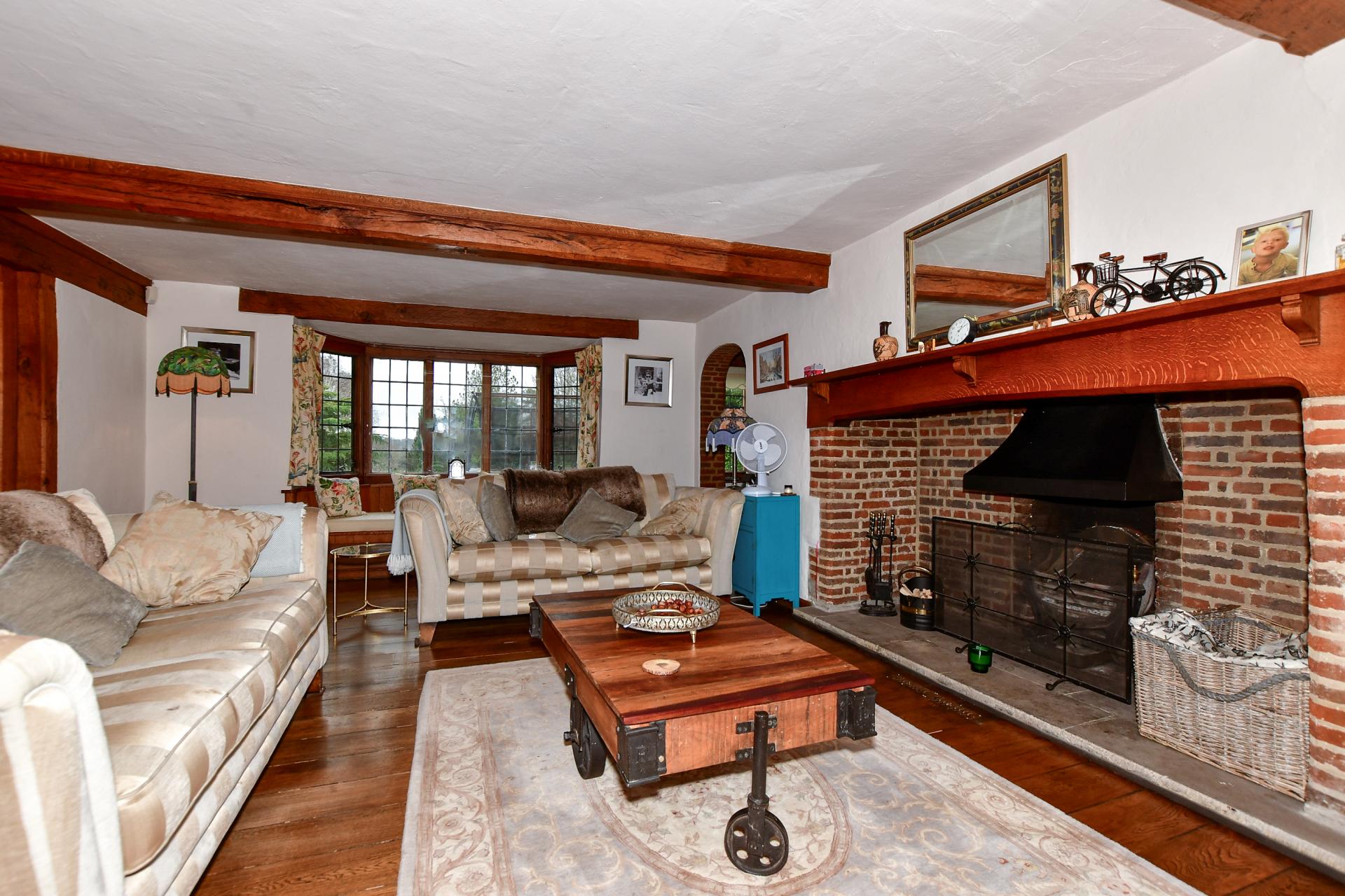 Detached House for sale with 5 bedrooms, Rectory Lane, Saltwood Fine