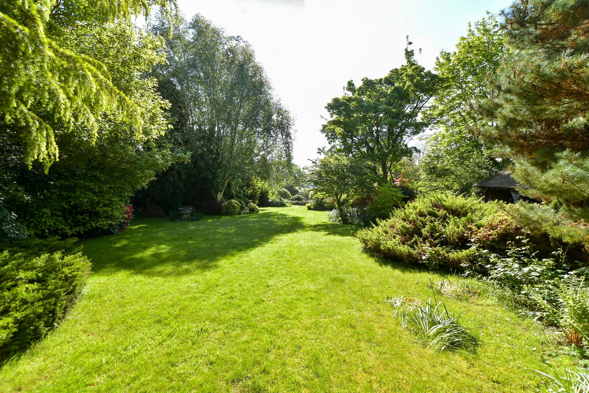 Detached House for sale with 5 bedrooms, Rectory Lane, Saltwood Fine