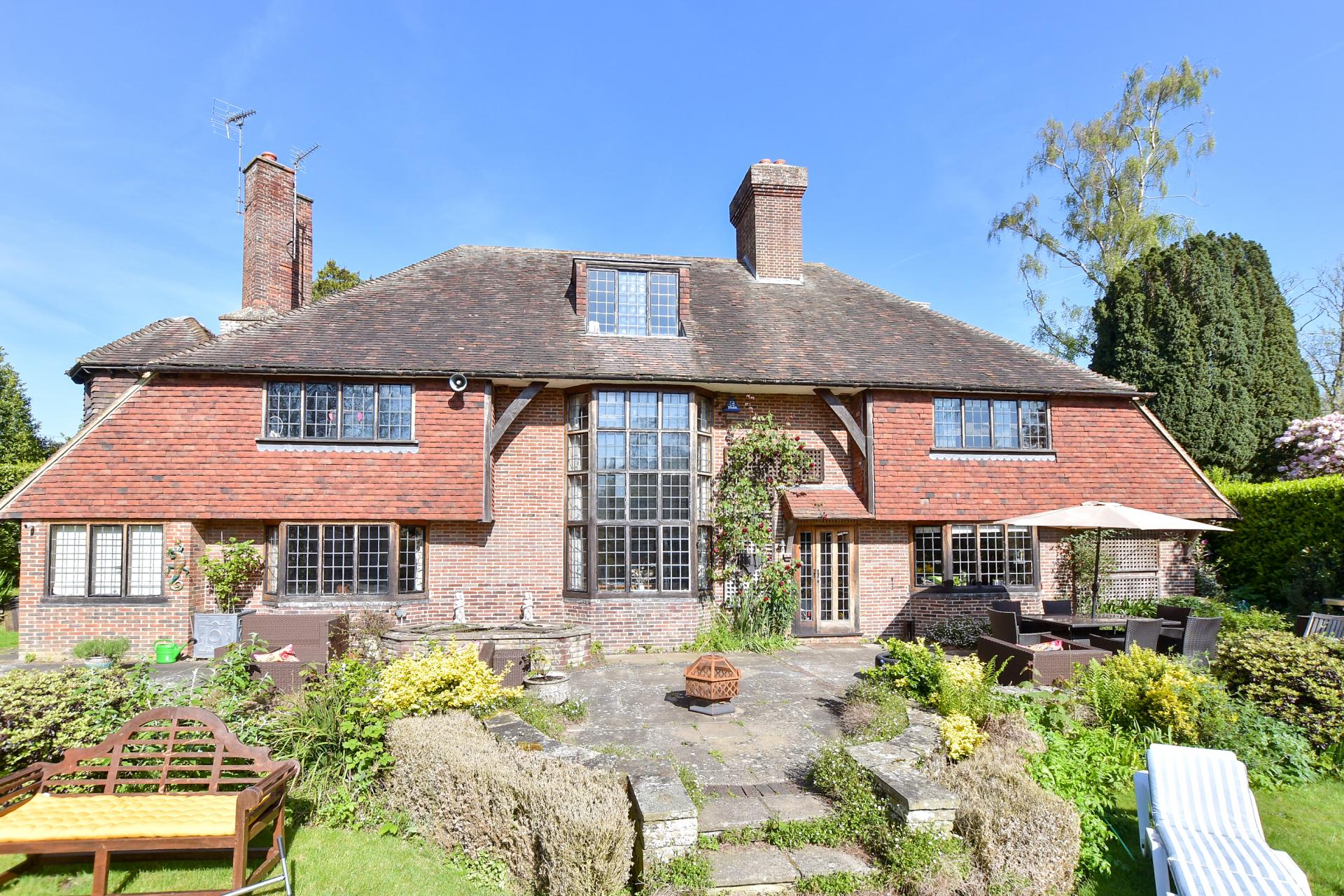 Detached House for sale with 5 bedrooms, Rectory Lane, Saltwood Fine