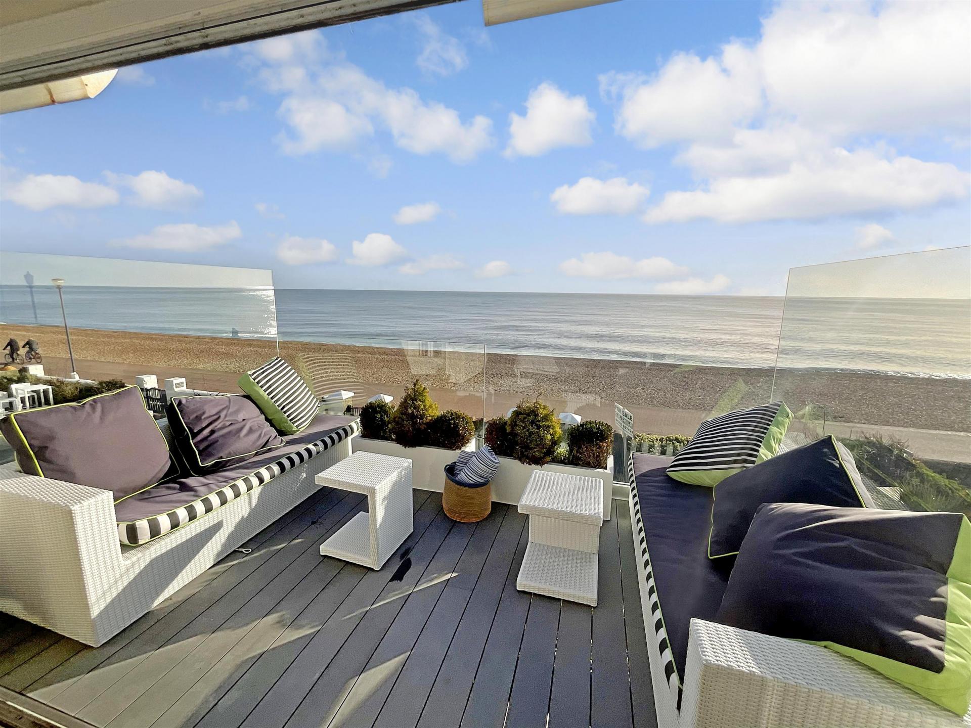 Detached House for sale with 6 bedrooms, Marine Parade, Hythe Fine