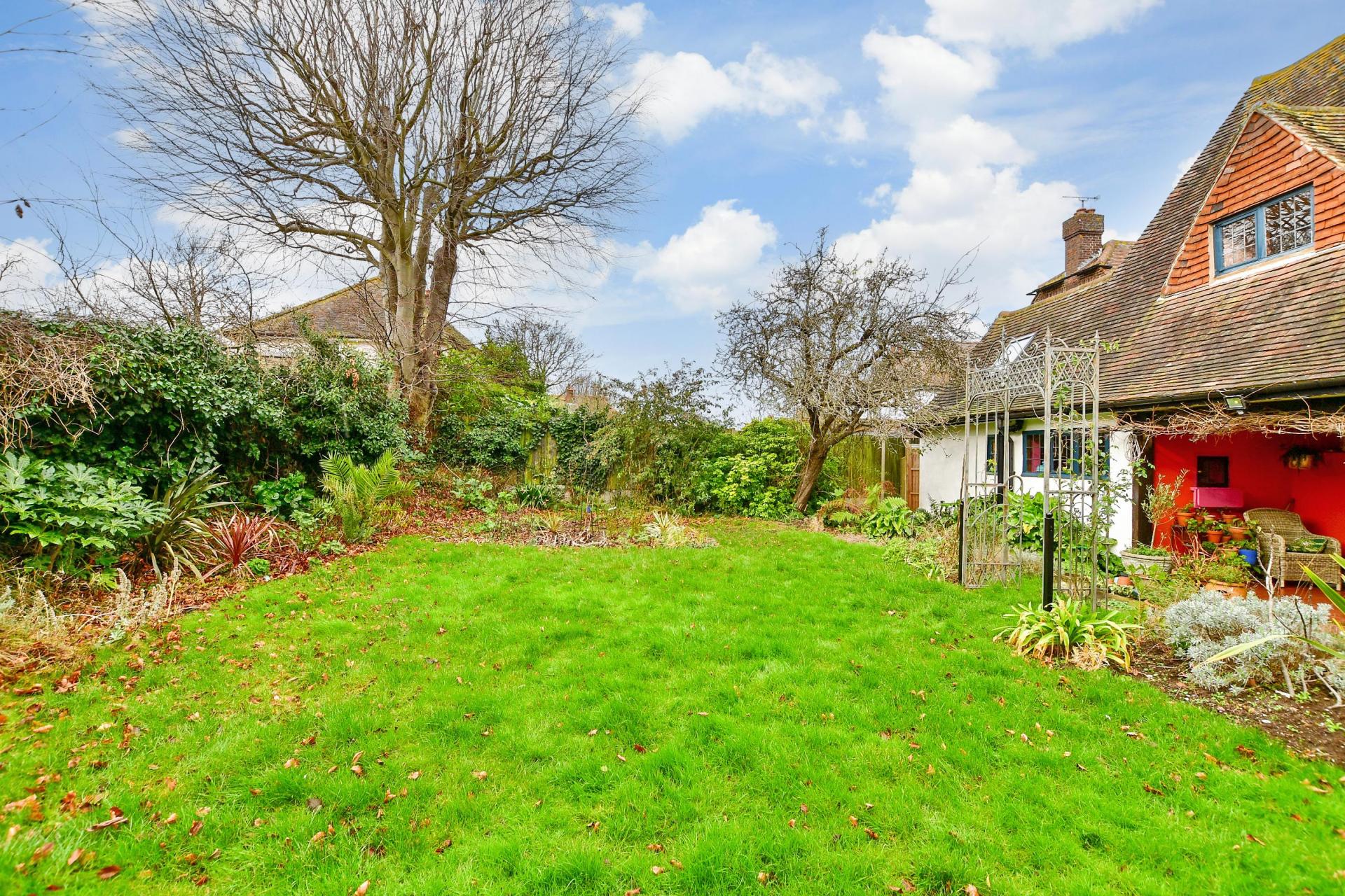 Detached House for sale with 3 bedrooms, Holly Lane, Cliftonville