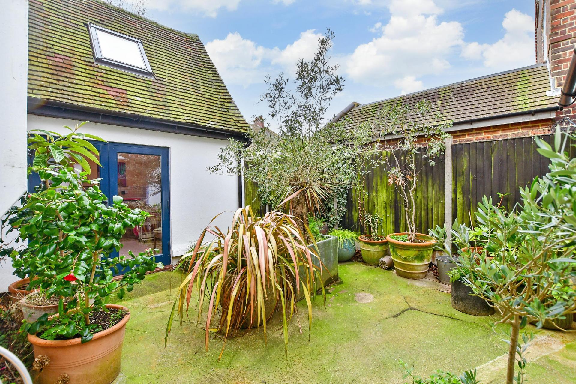 Detached House for sale with 3 bedrooms, Holly Lane, Cliftonville