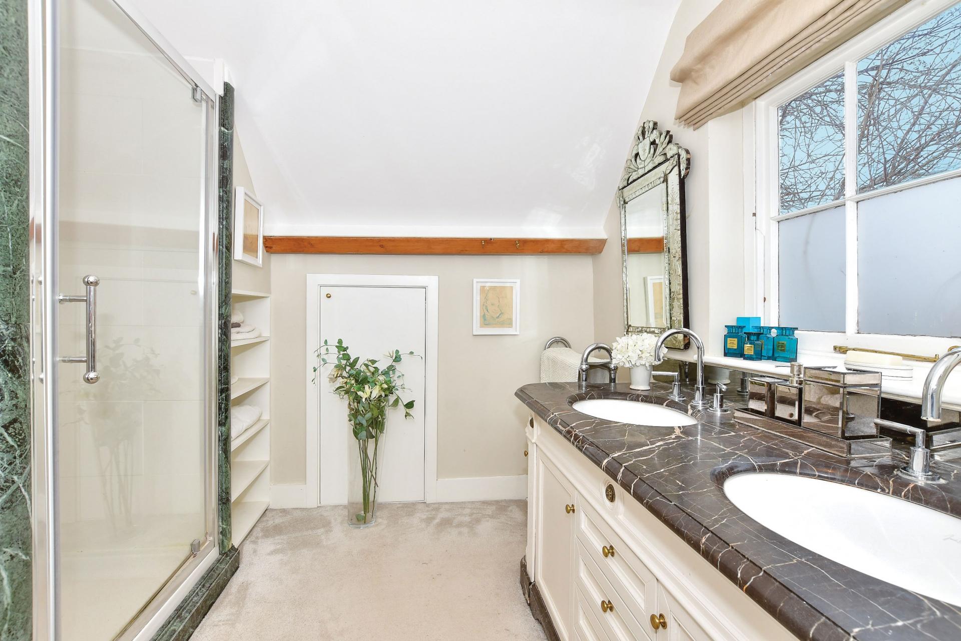 SemiDetached House for sale with 4 bedrooms, The Street, Ickham Fine