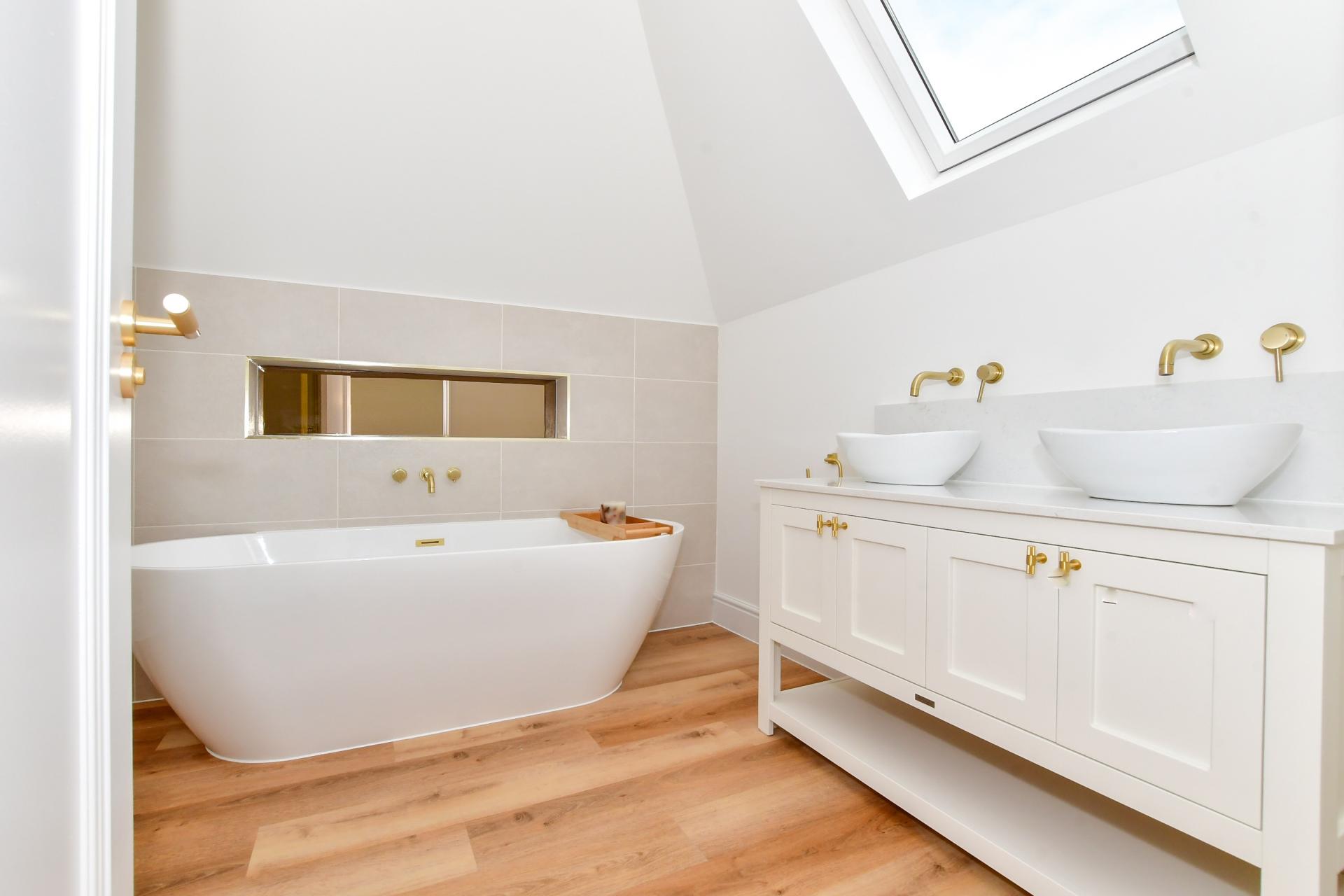 Detached House for sale with 4 bedrooms, Crow Hill, Broadstairs Fine