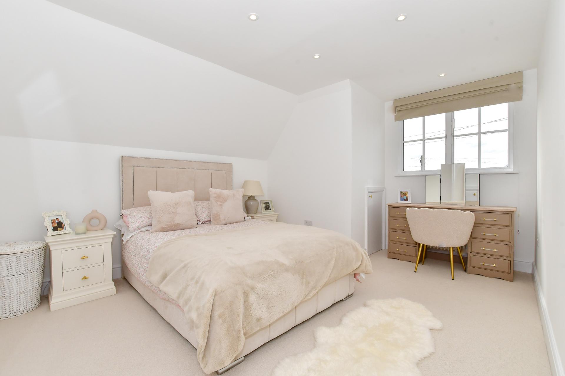 Detached House for sale with 4 bedrooms, Crow Hill, Broadstairs Fine