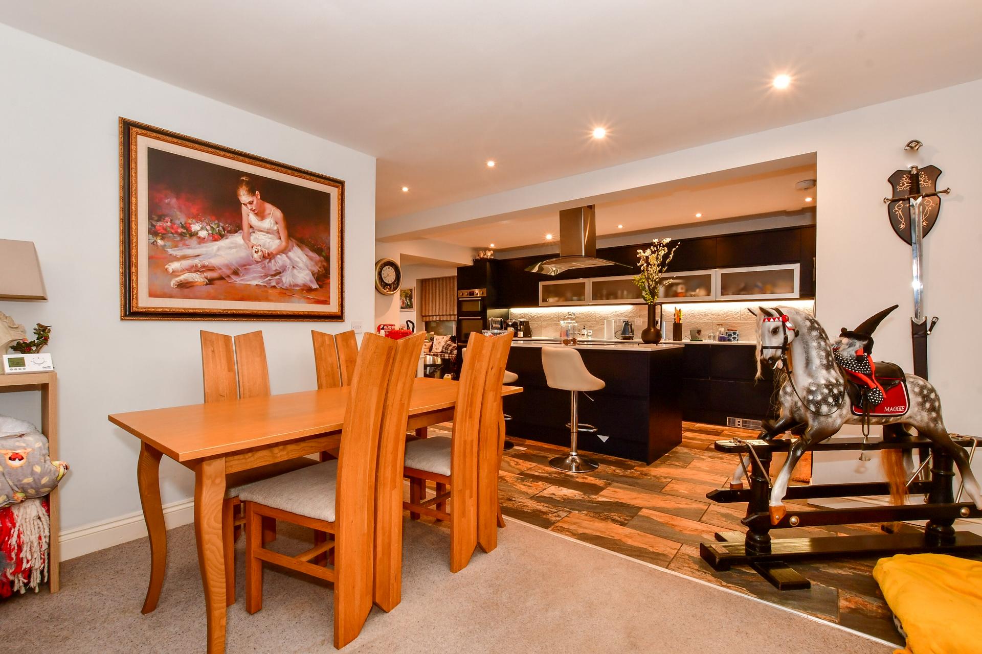 My account Detached House for sale with 3 bedrooms, High Street, Garlinge