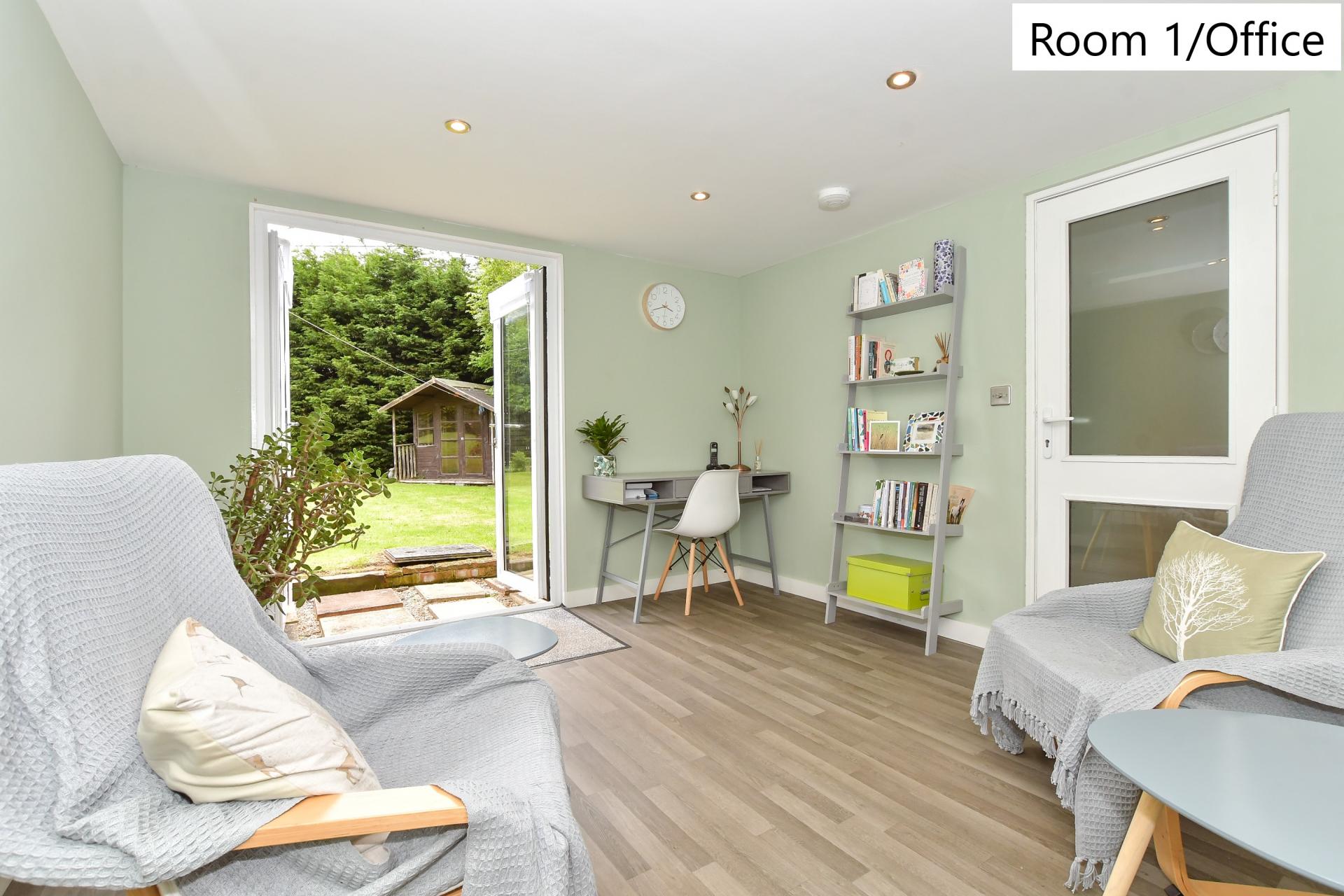 Detached House for sale with 4 bedrooms, Rhodes Minnis, Canterbury