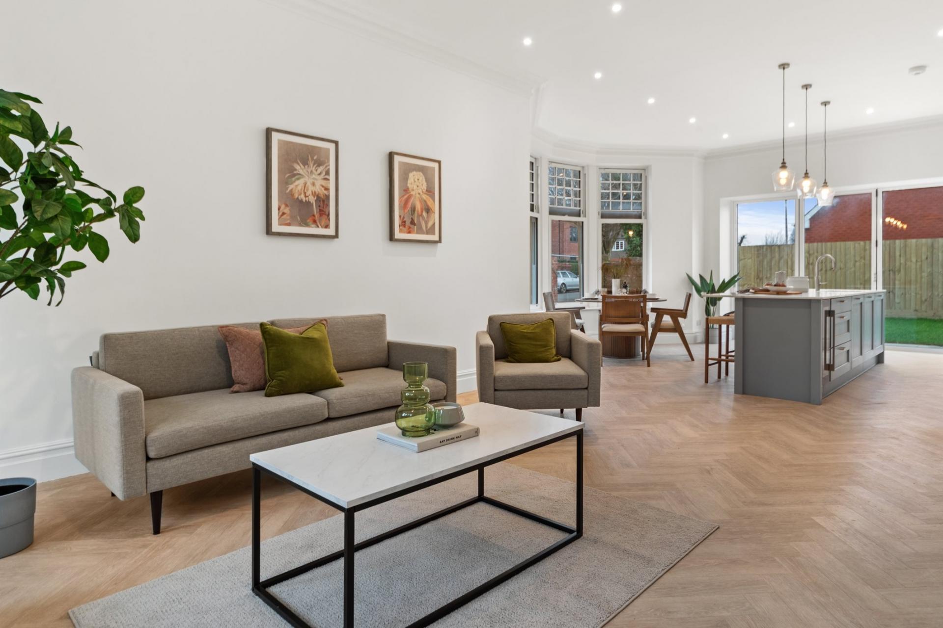 End of Terrace House for sale with 7 bedrooms, Victoria Square, Penarth