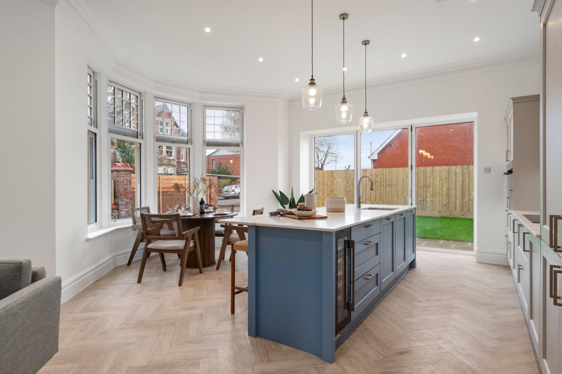 End of Terrace House for sale with 7 bedrooms, Victoria Square, Penarth