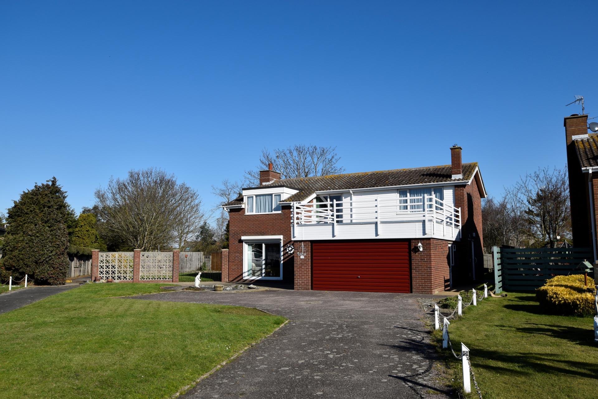 4 bedroom Detached House for sale in St Osyth, ClactononSea