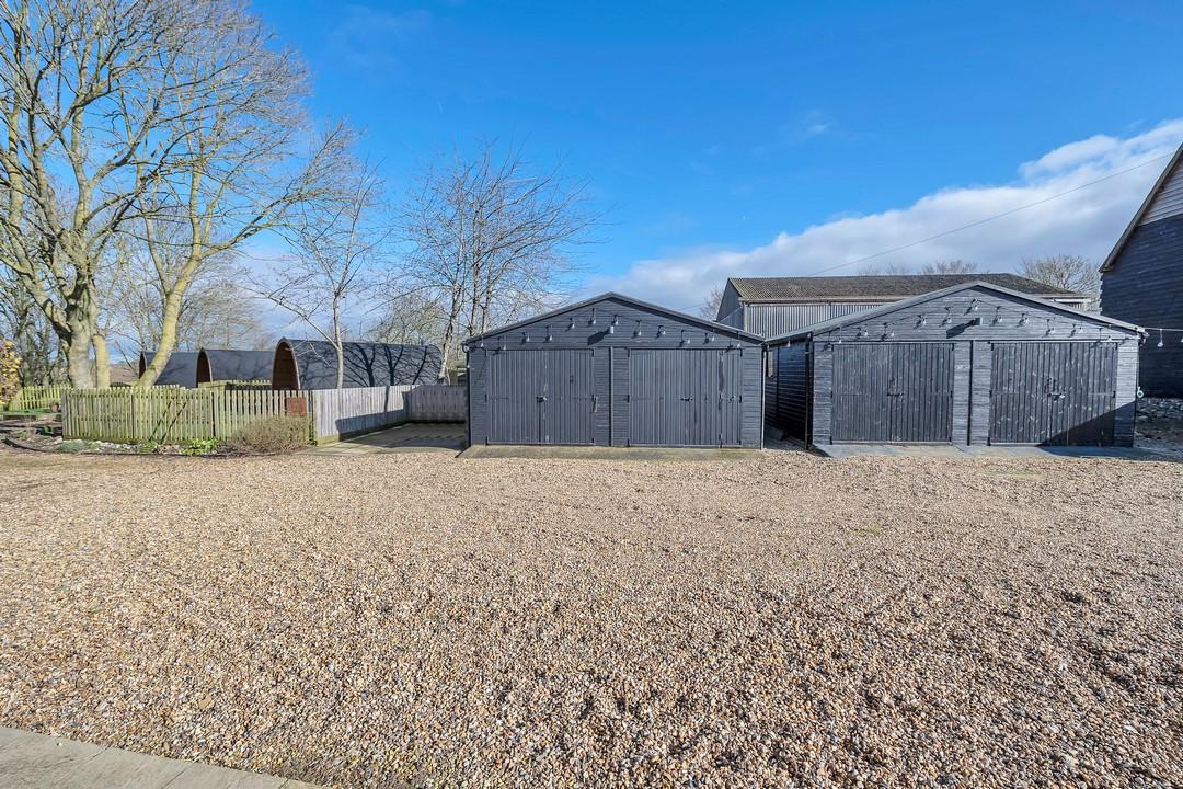 Detached House for sale with 4 bedrooms, Thwaite, Eye Fine & Country