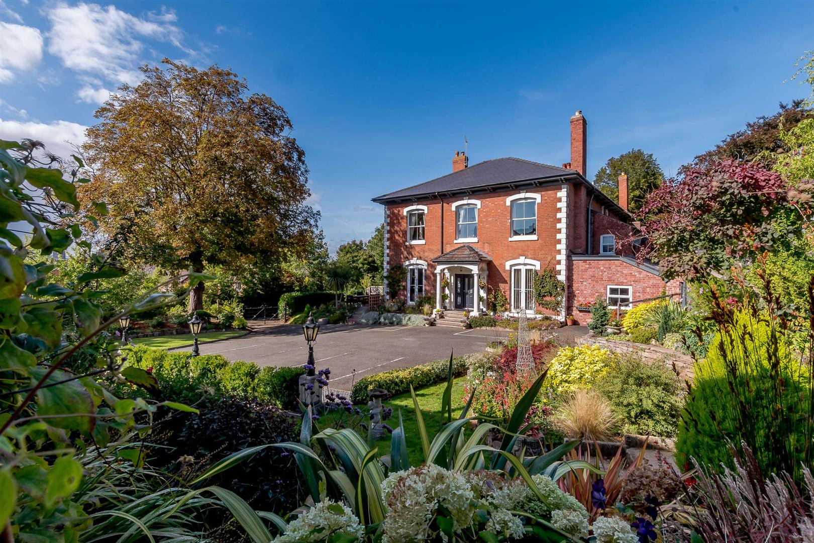 8 bedroom SemiDetached House for sale in Hereford