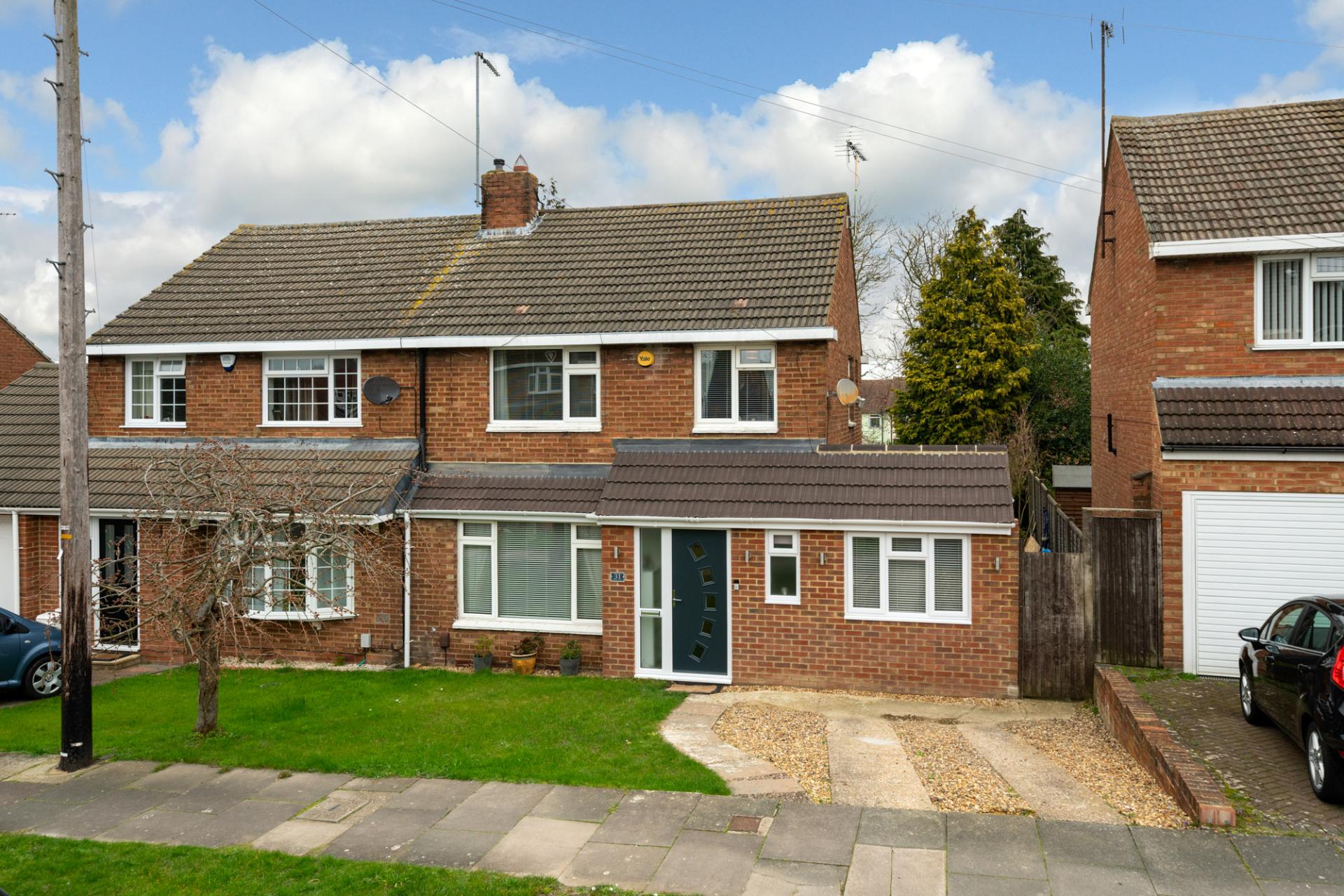 3 bedroom House for sale in Dunstable