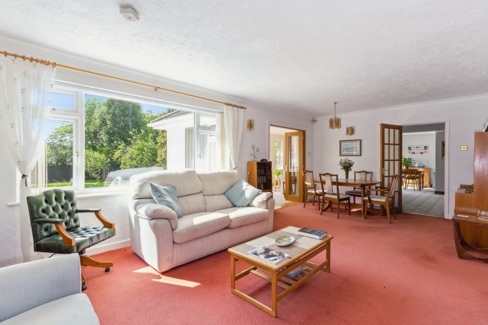 Bungalow for sale with 2 bedrooms, Holywell Road, Studham Fine & Country