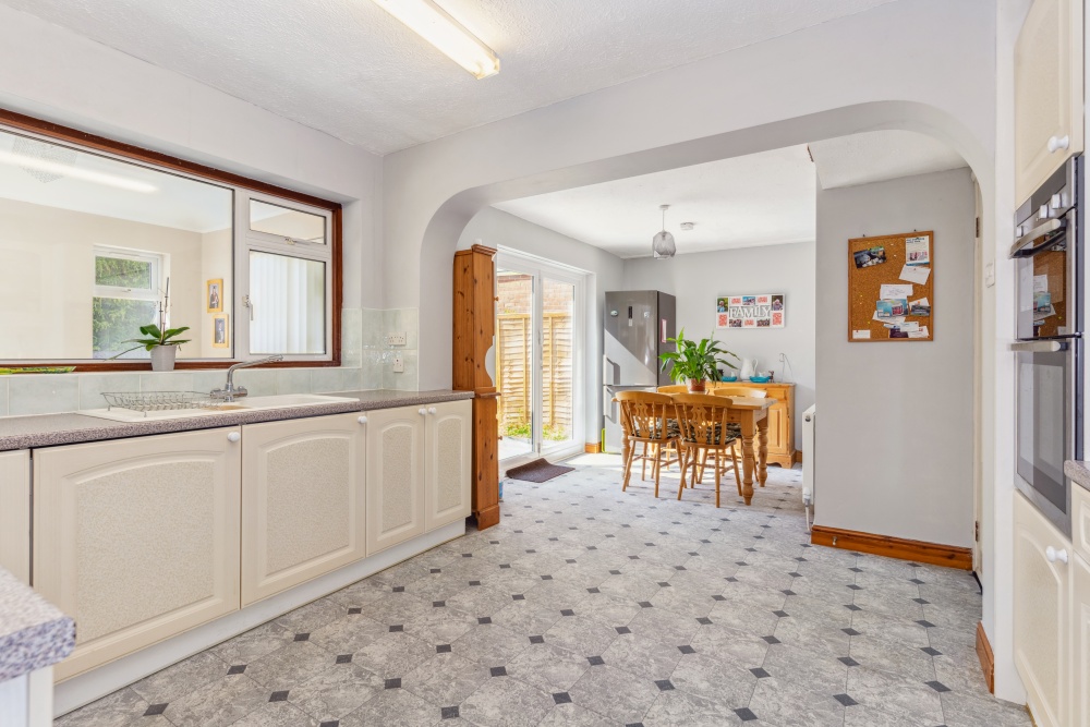 Bungalow for sale with 2 bedrooms, Holywell Road, Studham Fine & Country