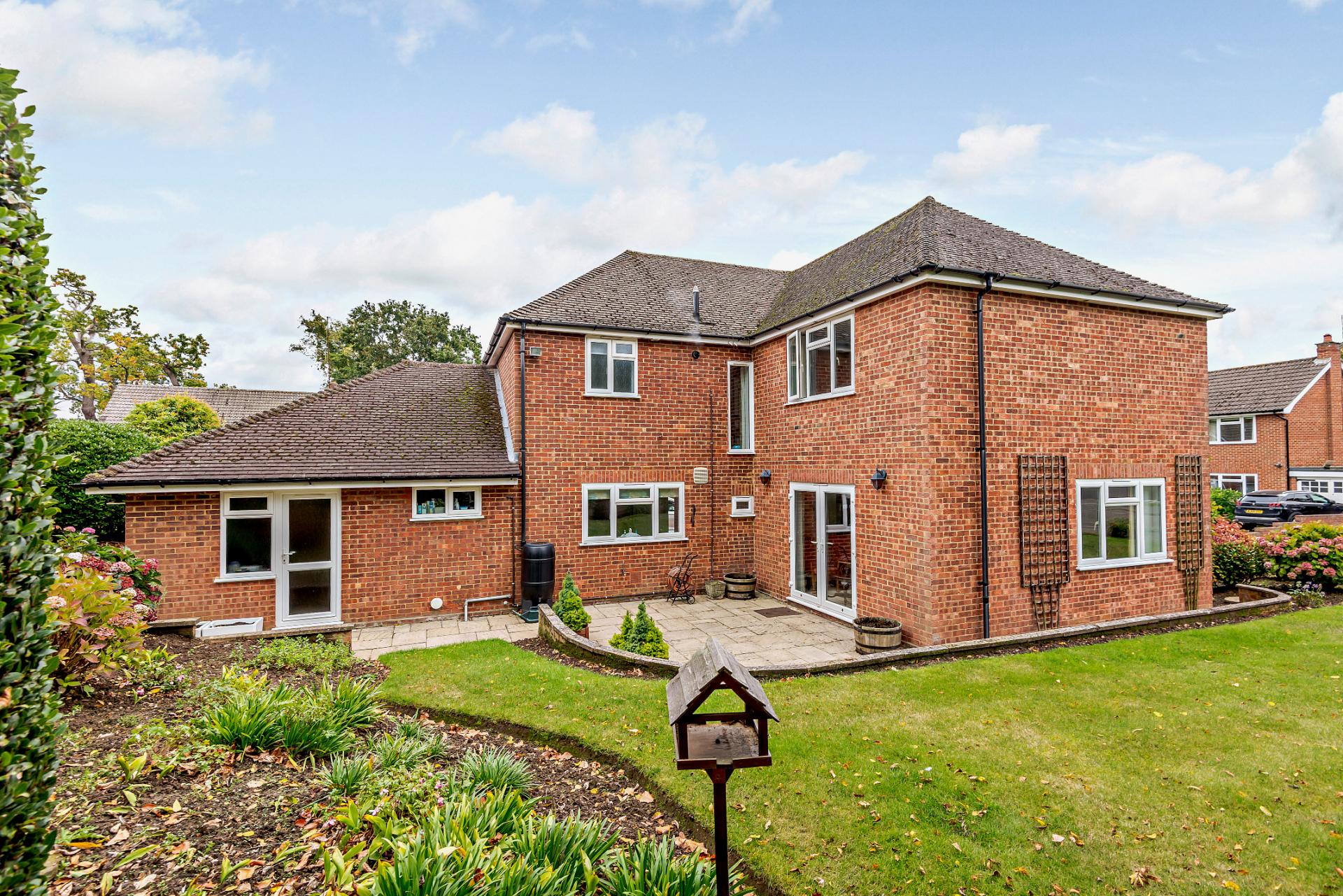 5 bedroom House for sale in Englefield Green