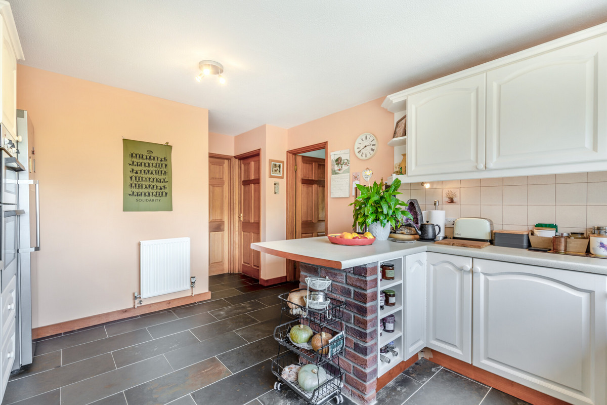 Detached House for sale with 5 bedrooms, Bow, Crediton Fine & Country