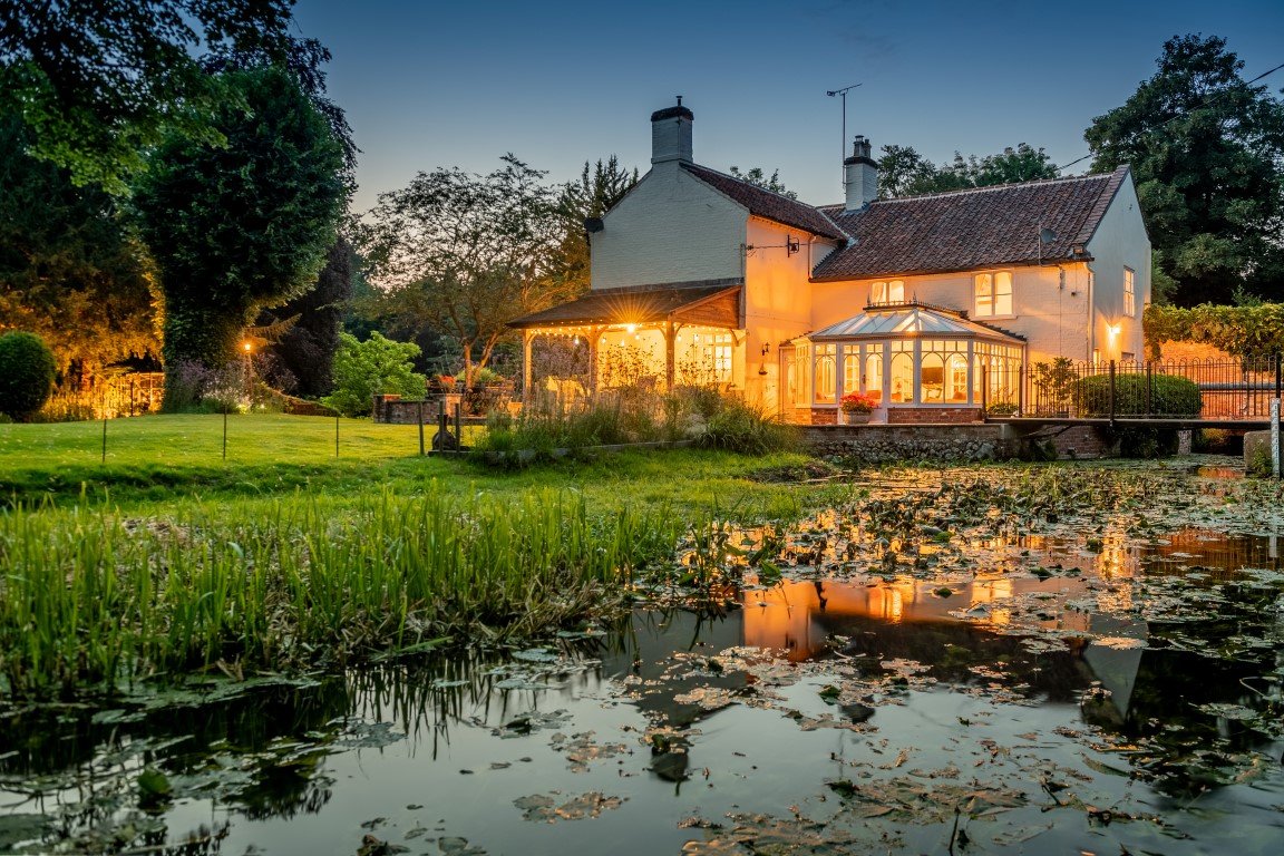 5 bedroom Detached House for sale in Dereham