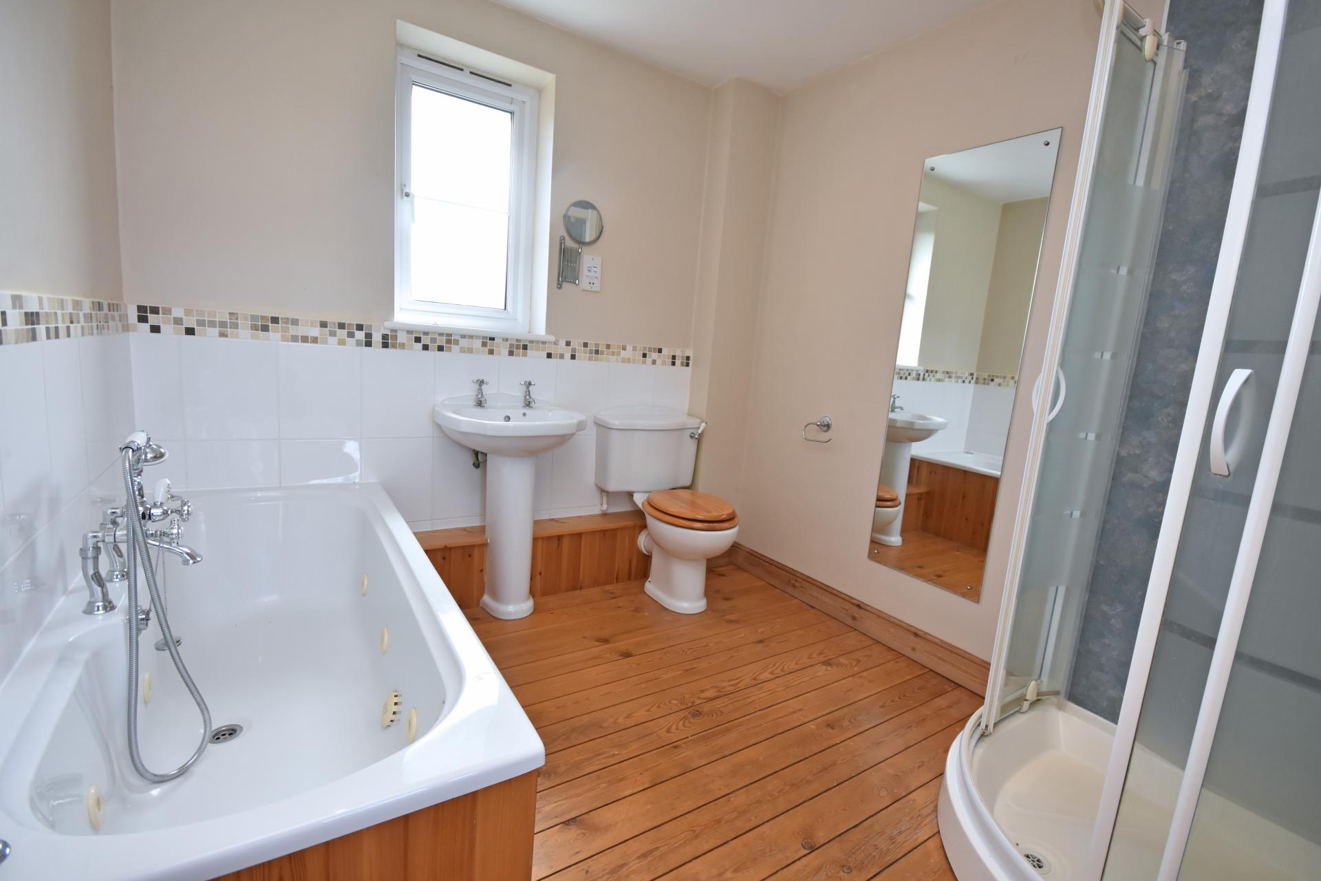 Detached House for sale with 4 bedrooms, Bealings Road, Martlesham