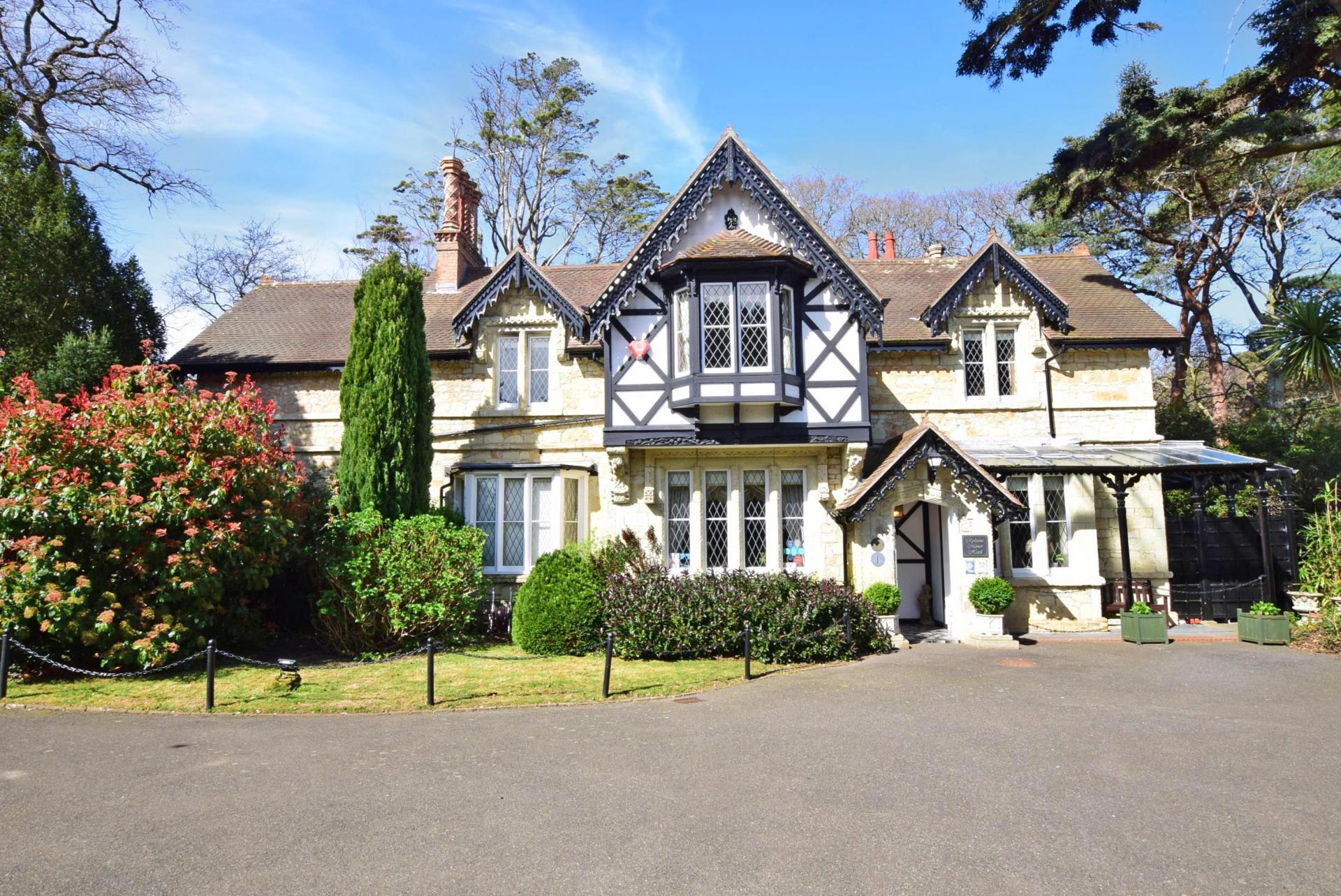 10 bedroom Manor House for sale in Shanklin