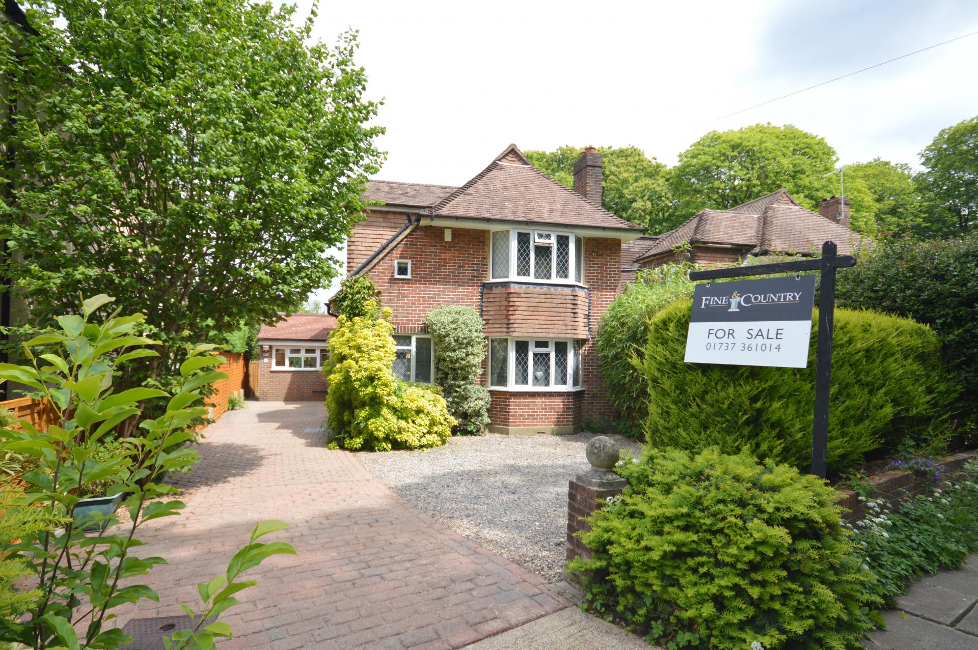 4 bedroom House for sale in Burgh Heath