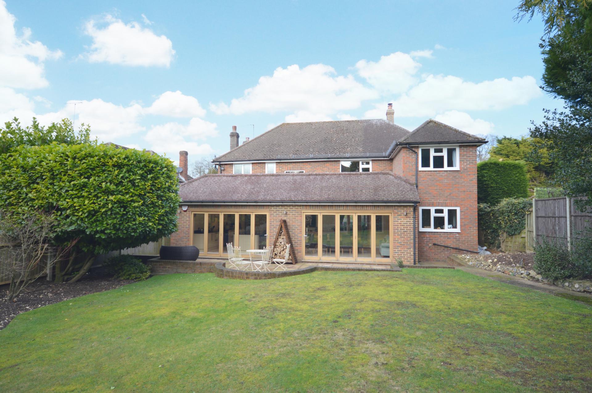 4 bedroom House for sale in Tadworth