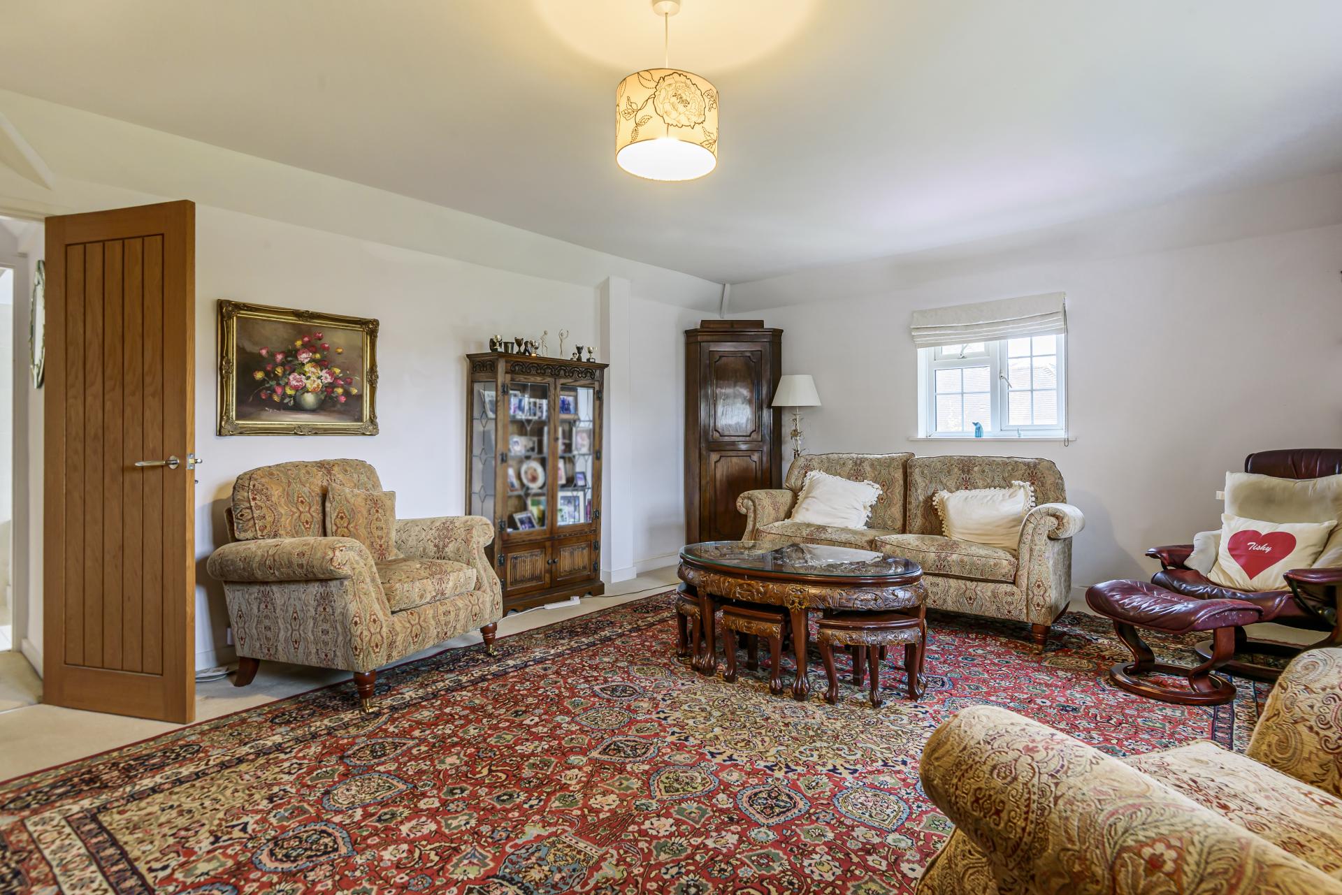 Detached House for sale with 7 bedrooms, Warren Drive, Kingswood Fine & Country