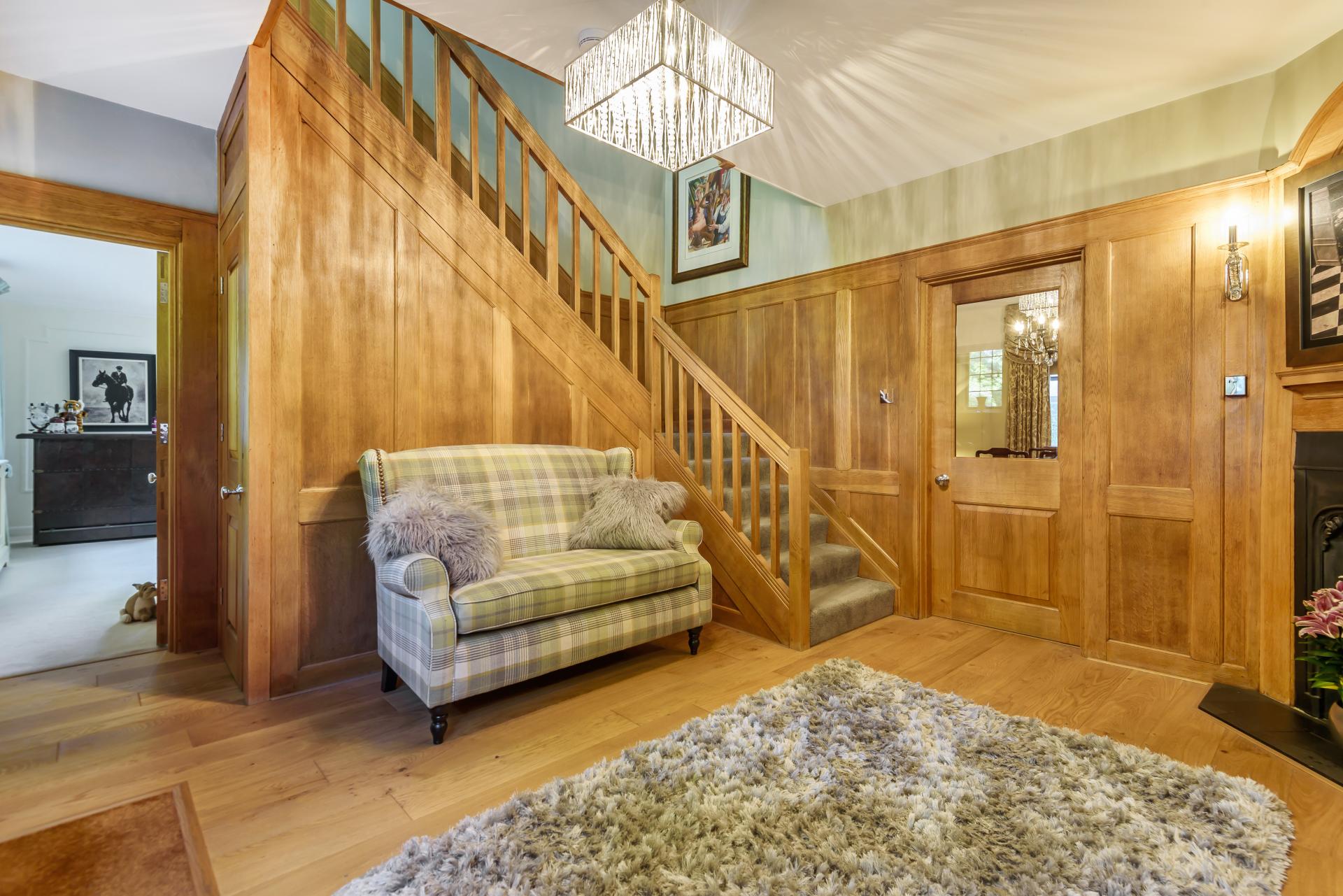 Detached House for sale with 8 bedrooms, Woodland Way, Kingswood Fine