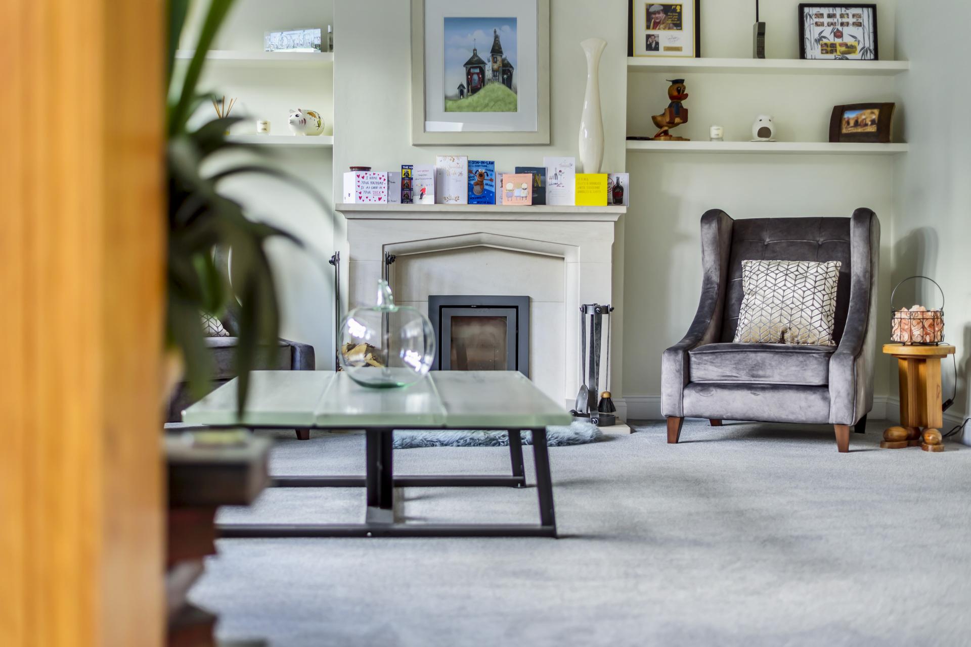 Detached House for sale with 8 bedrooms, Woodland Way, Kingswood Fine