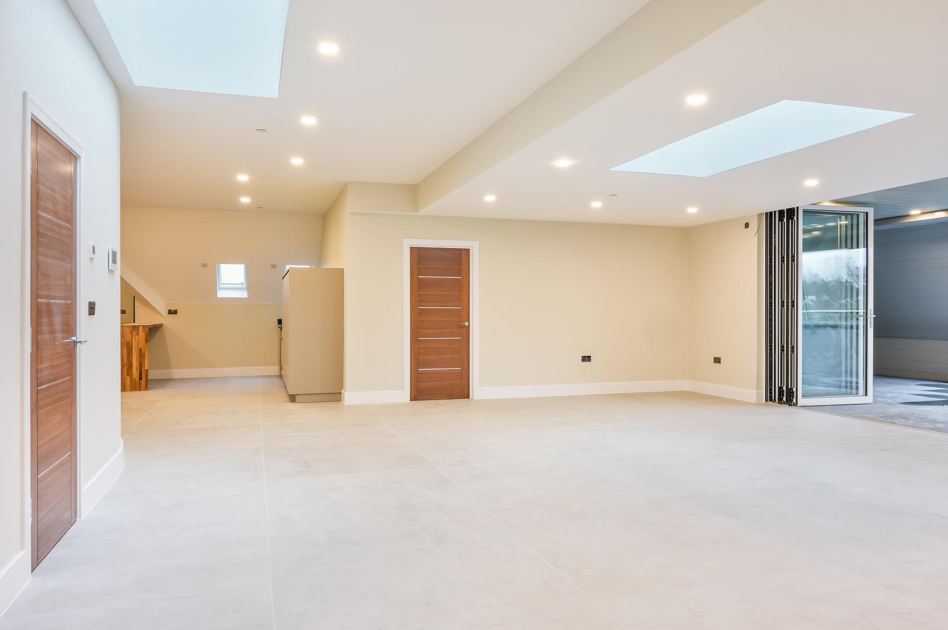 Penthouse for sale with 2 bedrooms, Furze Hill, Kingswood Fine & Country