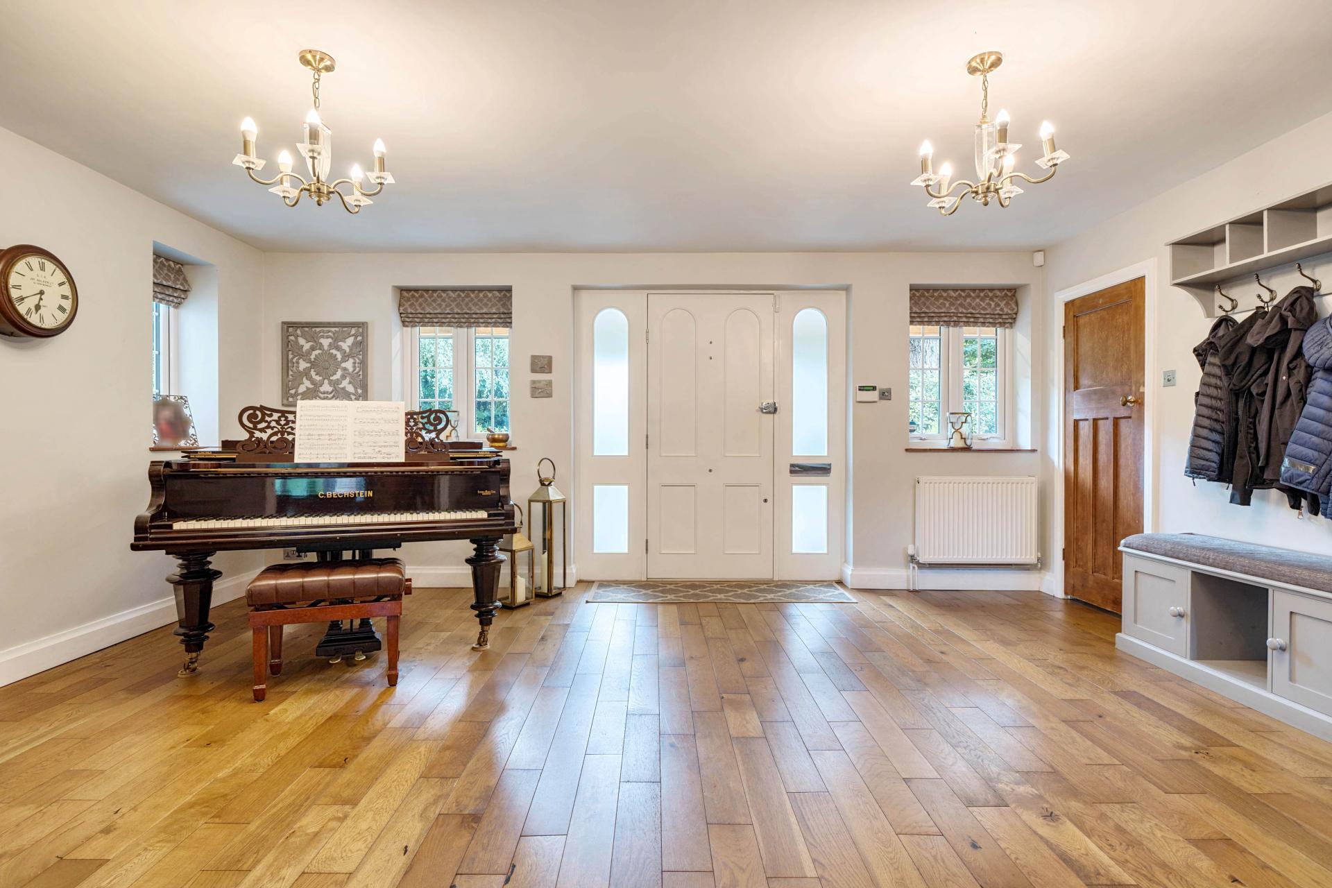 Detached House for sale with 5 bedrooms, Woodland Way, Kingswood Fine