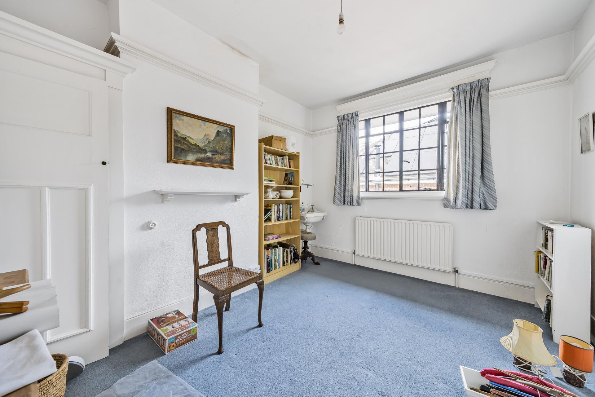 Detached House for sale with 6 bedrooms, How Lane, Chipstead Fine