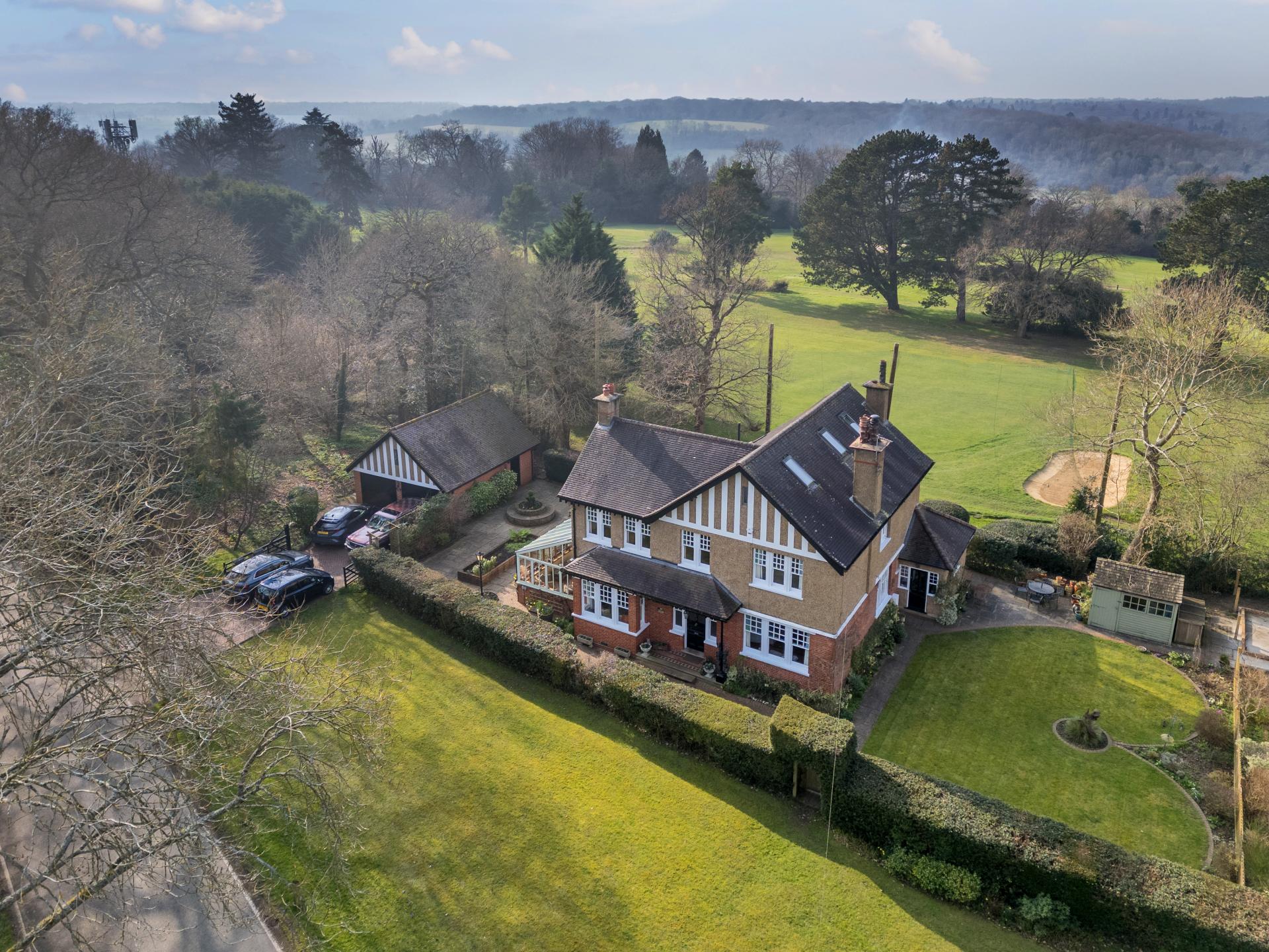 Detached House for sale with 5 bedrooms, How Lane, Chipstead Fine