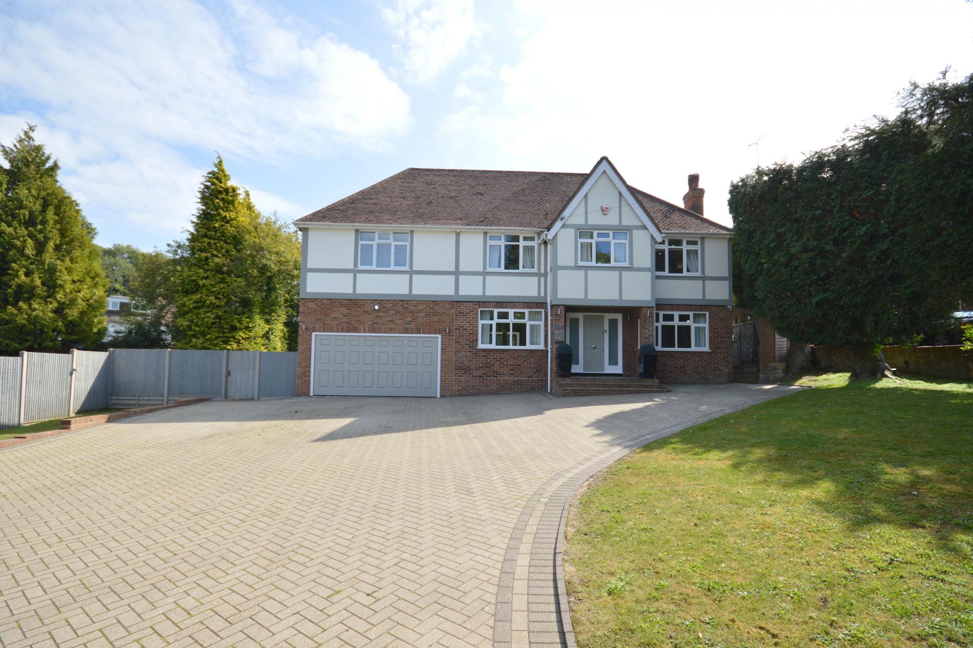 My account Detached House for sale with 5 bedrooms, Downs View, Tadworth