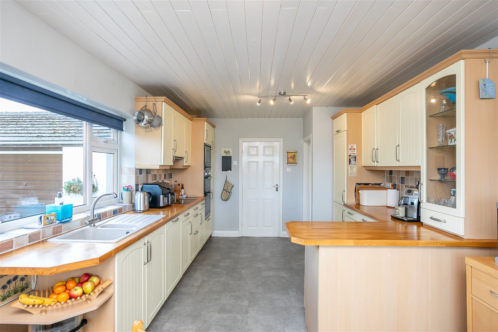 Detached House for sale with 4 bedrooms, Ingle View, Arkholme Fine