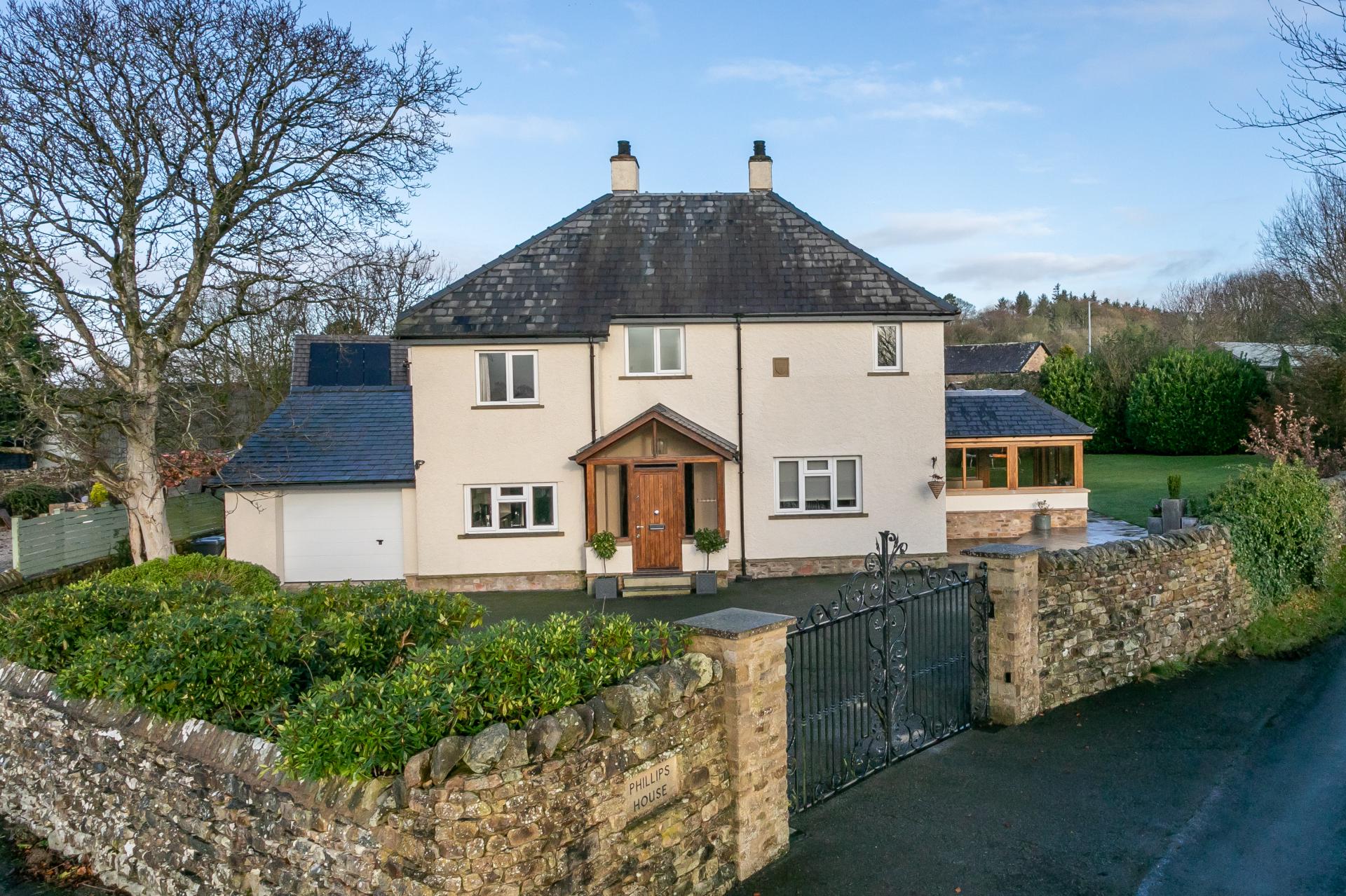 4 bedroom Detached House for sale in Cowan Bridge, Carnforth, Leck