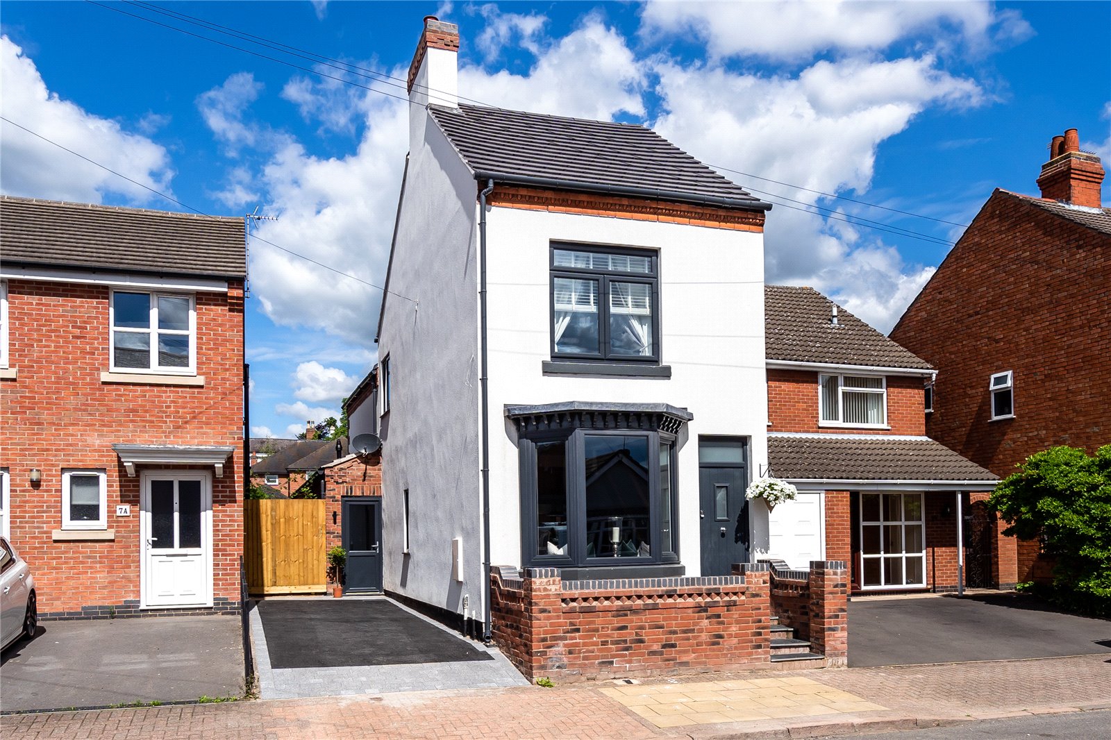 3 bedroom Detached House for sale in Leicester