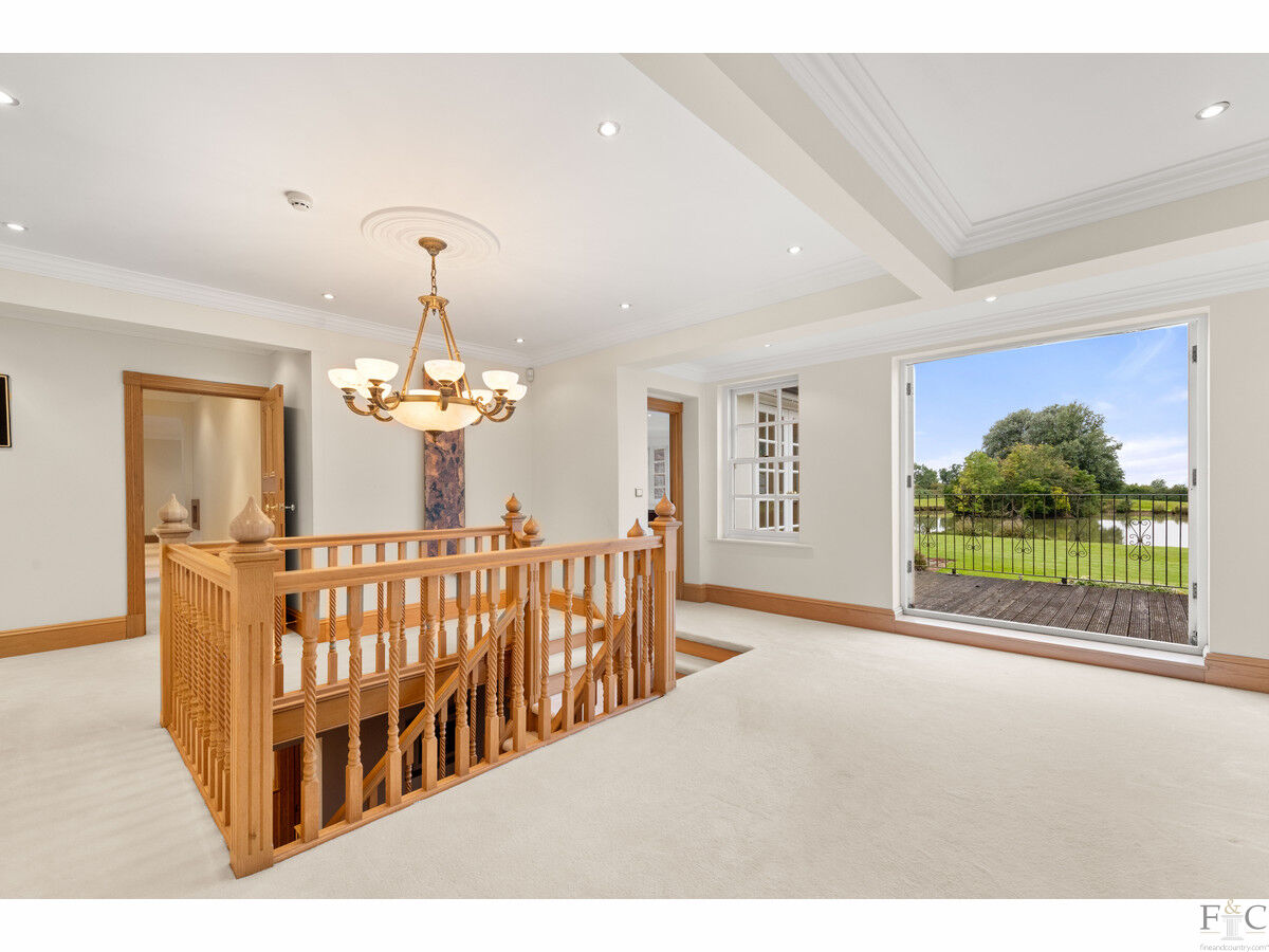 Detached House for sale with 8 bedrooms, Arnesby Road, Shearsby Fine & Country