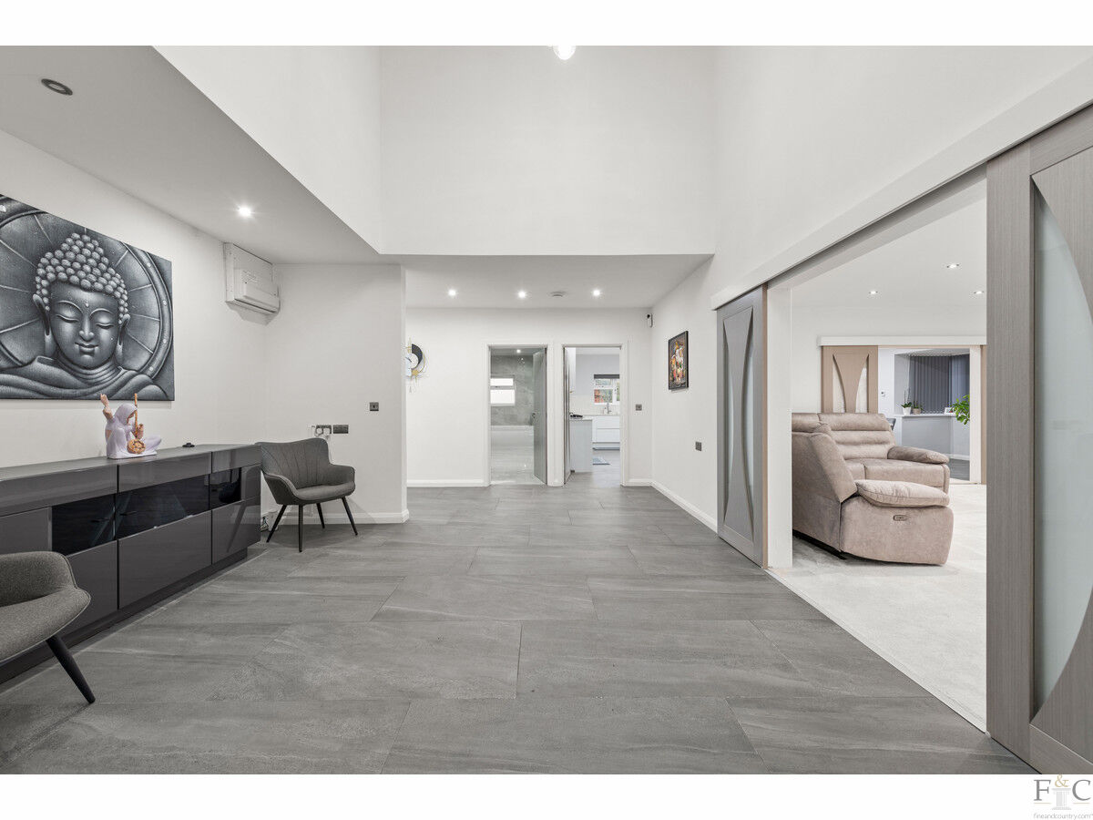 Detached Bungalow for sale with 4 bedrooms, Dalby Avenue, Leicester