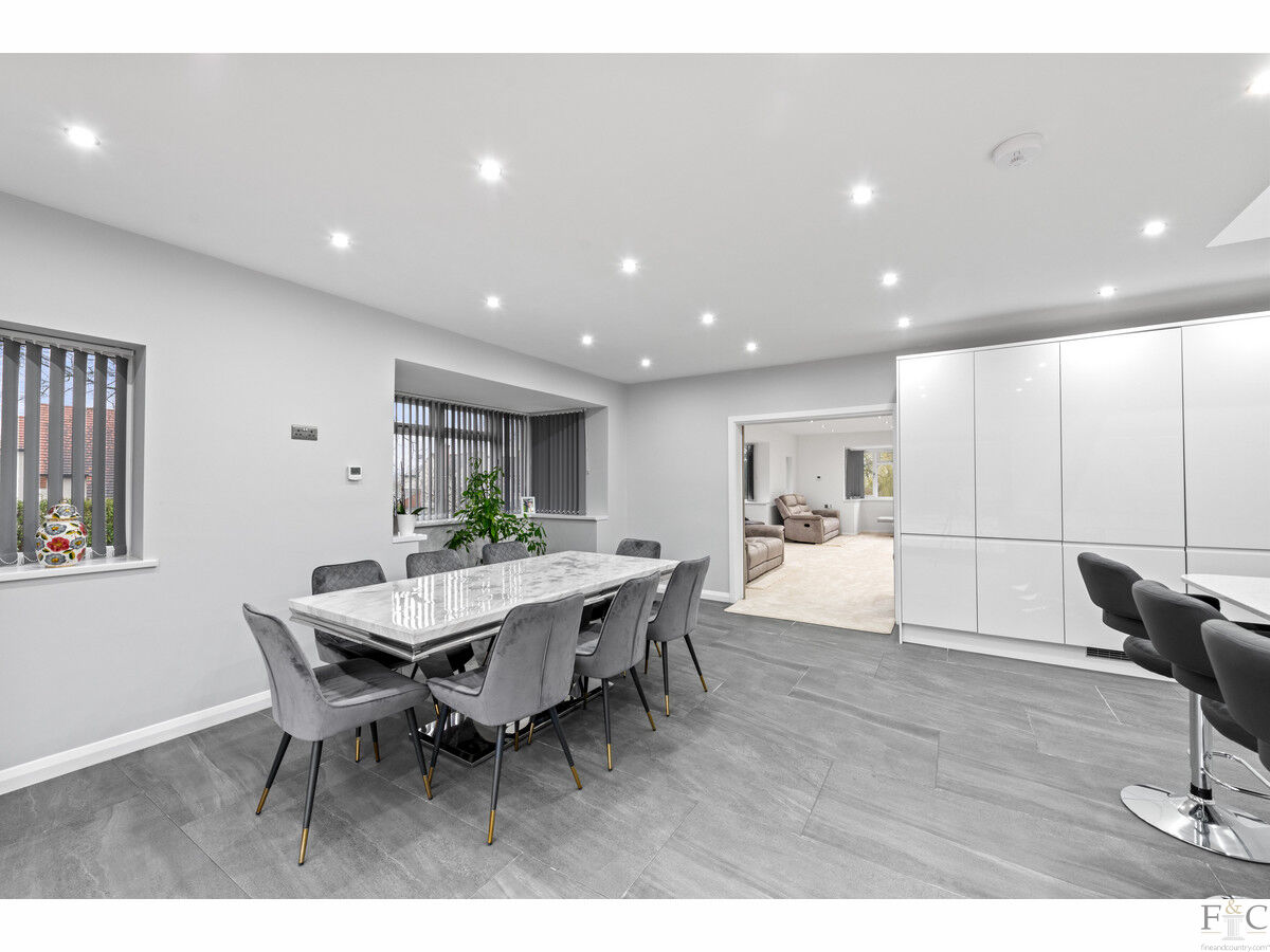 Detached Bungalow for sale with 4 bedrooms, Dalby Avenue, Leicester